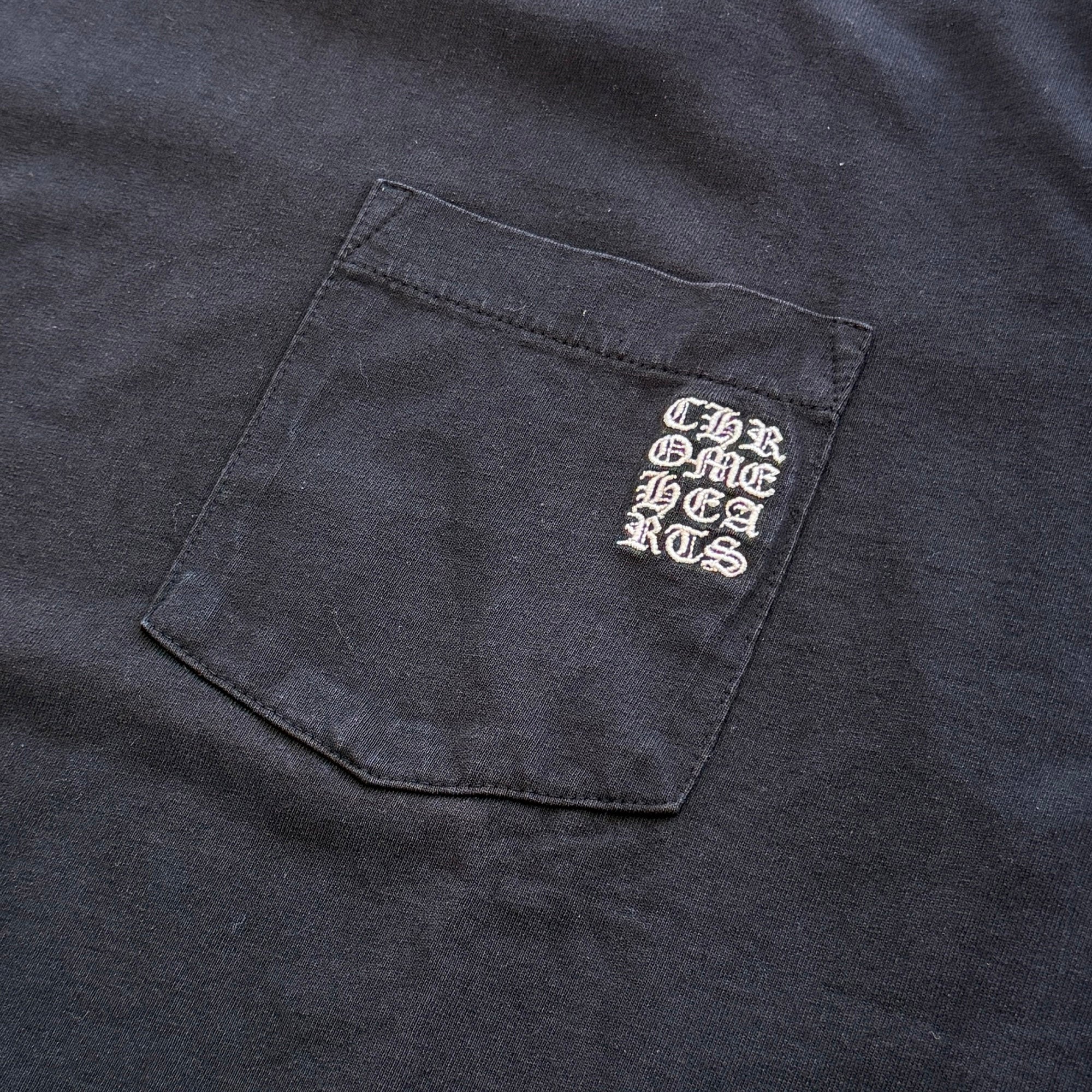 CHROME HEARTS Y NOT Vertical Logo Cross Embroidery Tee Size XL クロムハーツ ワイノット バーティカルロゴ クロス刺繍 Tシャツ サイズXL