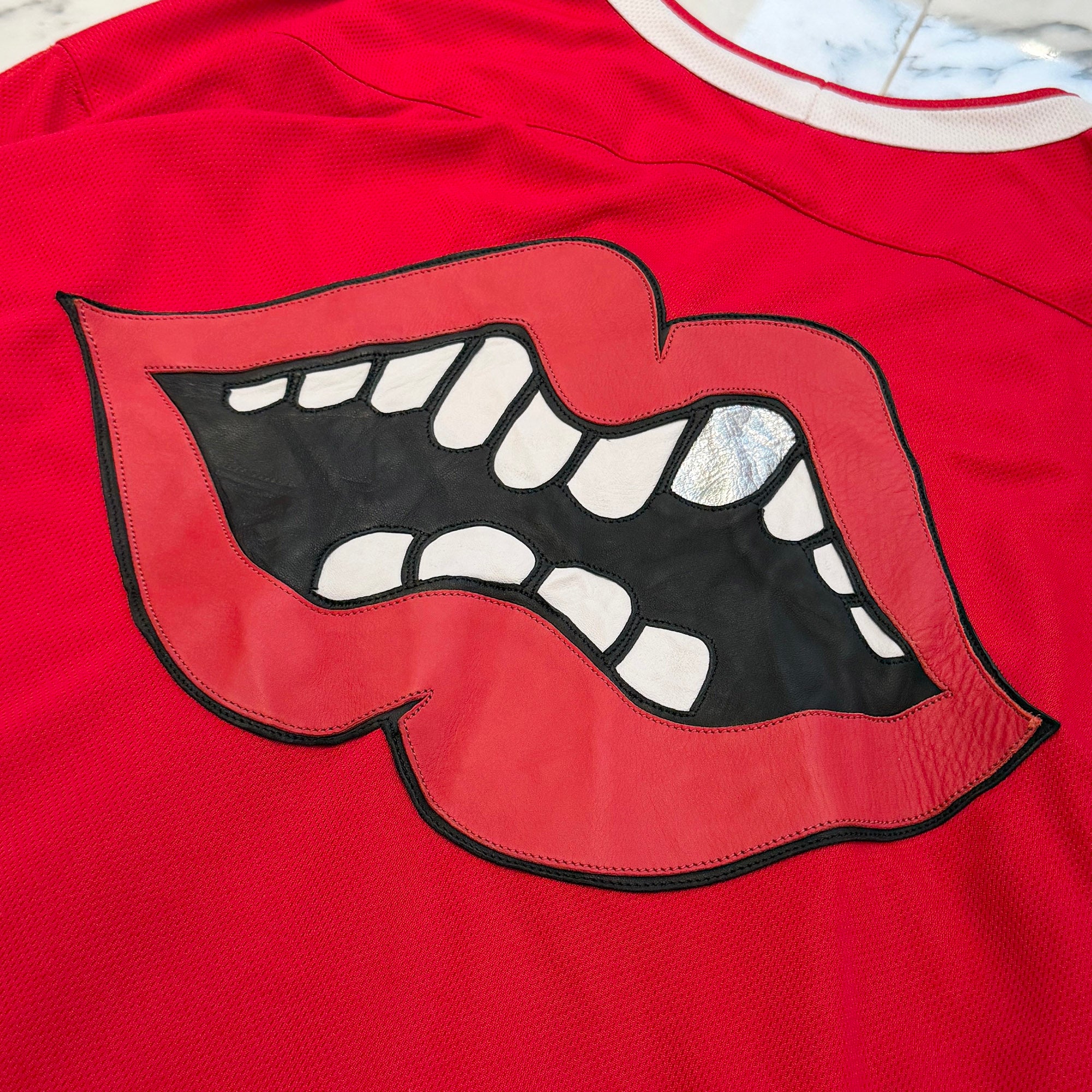CHROME HEARTS × MATTY BOY Leather Chomper Patch Hockey Jersey Long Sleeve Tee Size L クロムハーツ×マティボーイ レザーチョンパーパッチ ホッケージャージー ロングスリーブTシャツ サイズL