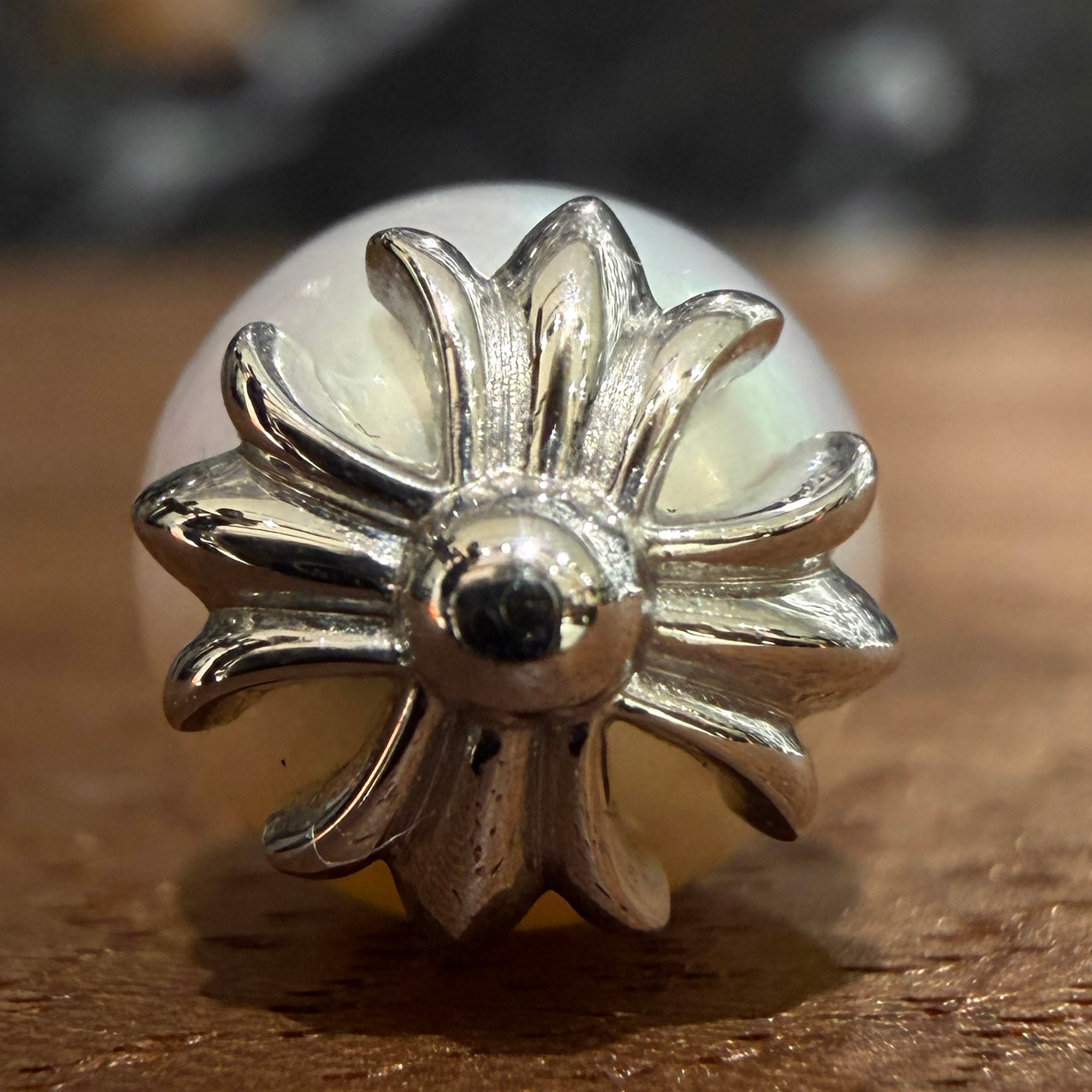 CHROME HEARTS × MIKIMOTO K18 WG White Pearl CH Plus Stud Earrings クロムハーツ × ミキモト K18 WG ホワイトパール CH プラス スタッドピアス