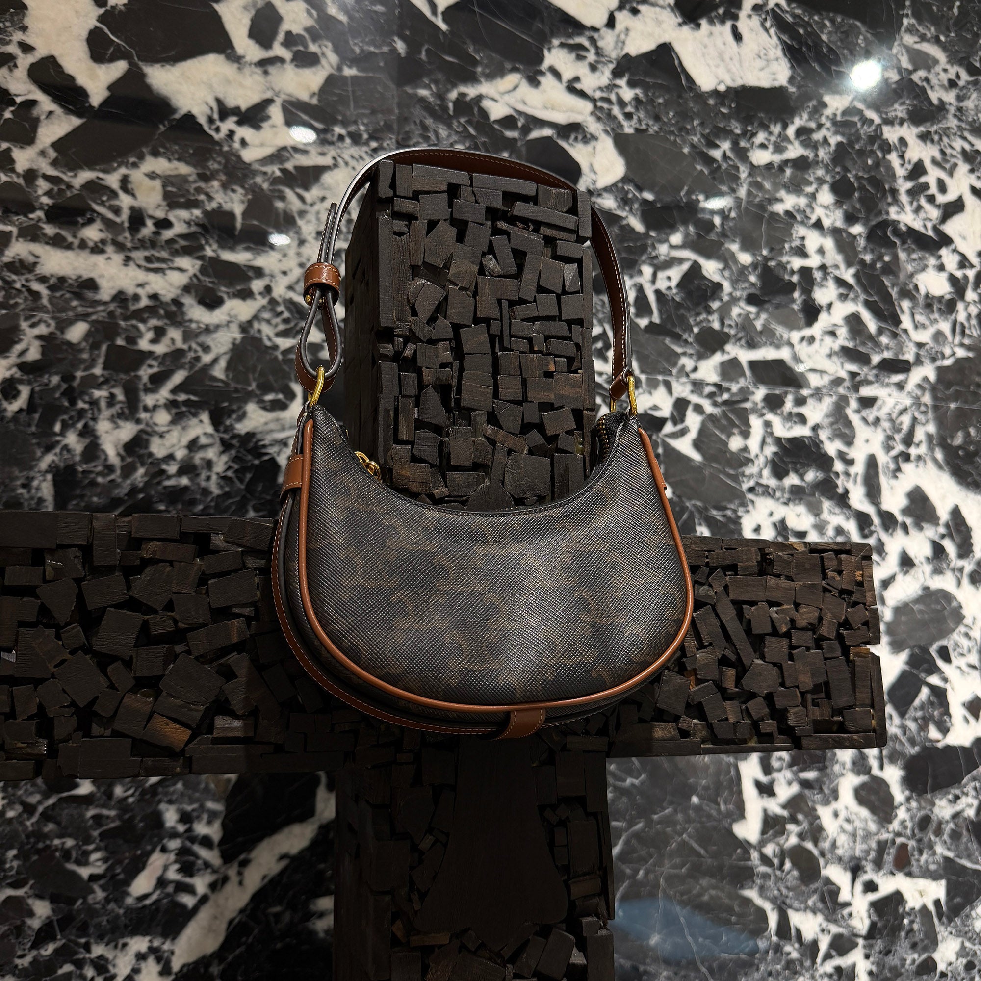 CELINE 2021AW Mini AVA Triomphe Canvas Calfskin Tan Shoulder Bag 10I602DS1.04LU セリーヌ ミニアヴァ トリオンフキャンバス カーフスキン タン ショルダーバッグ