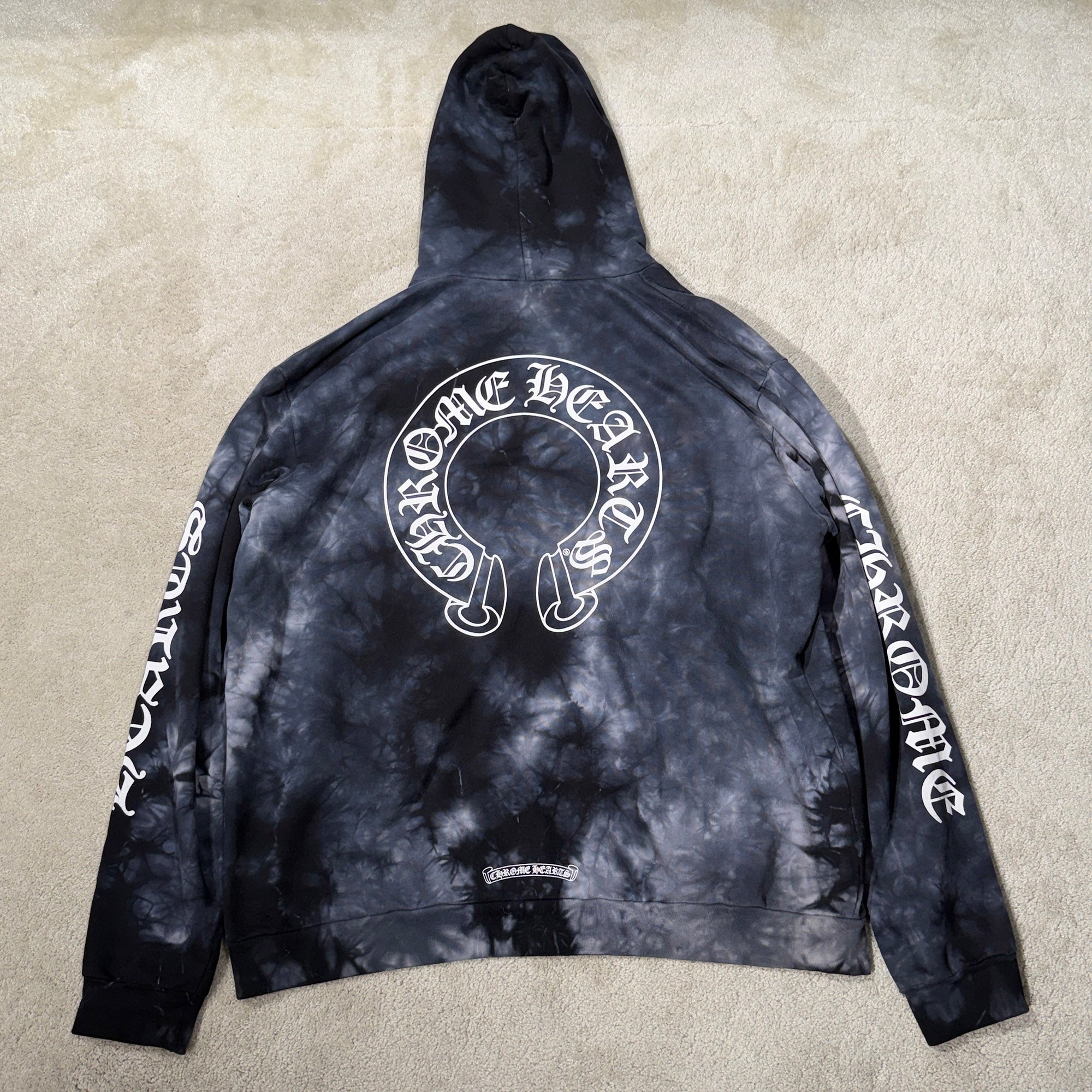 CHROME HEARTS Vertical Logo Horseshoe Tie Dye Pullover Hoodie Size XL クロムハーツ ヴァーティカルロゴ ホースシュー タイダイ プルオーバーフーディー サイズXL
