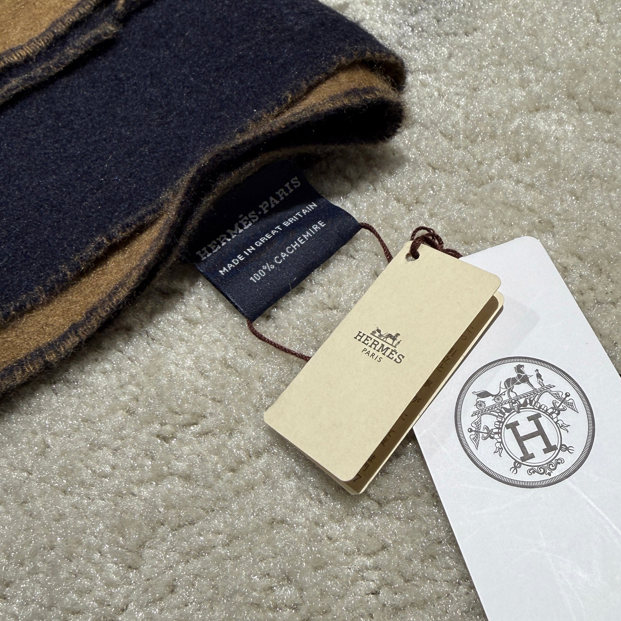 HERMES Recto Verso Cashmere Scarf エルメス レクトヴェルソ カシミヤスカーフ