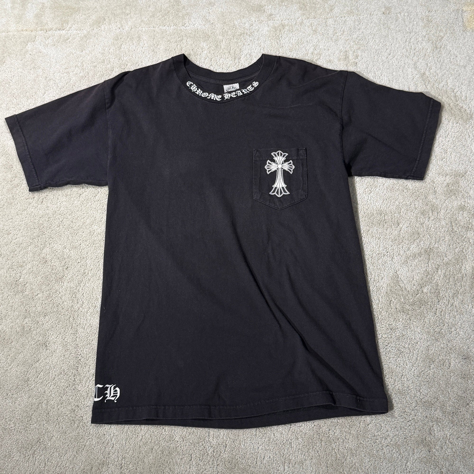 CHROME HEARTS Back Double CH Cross Print Neck Logo Tee Size L クロムハーツ バック ダブルCHクロス プリント ネックロゴ Tシャツ サイズL