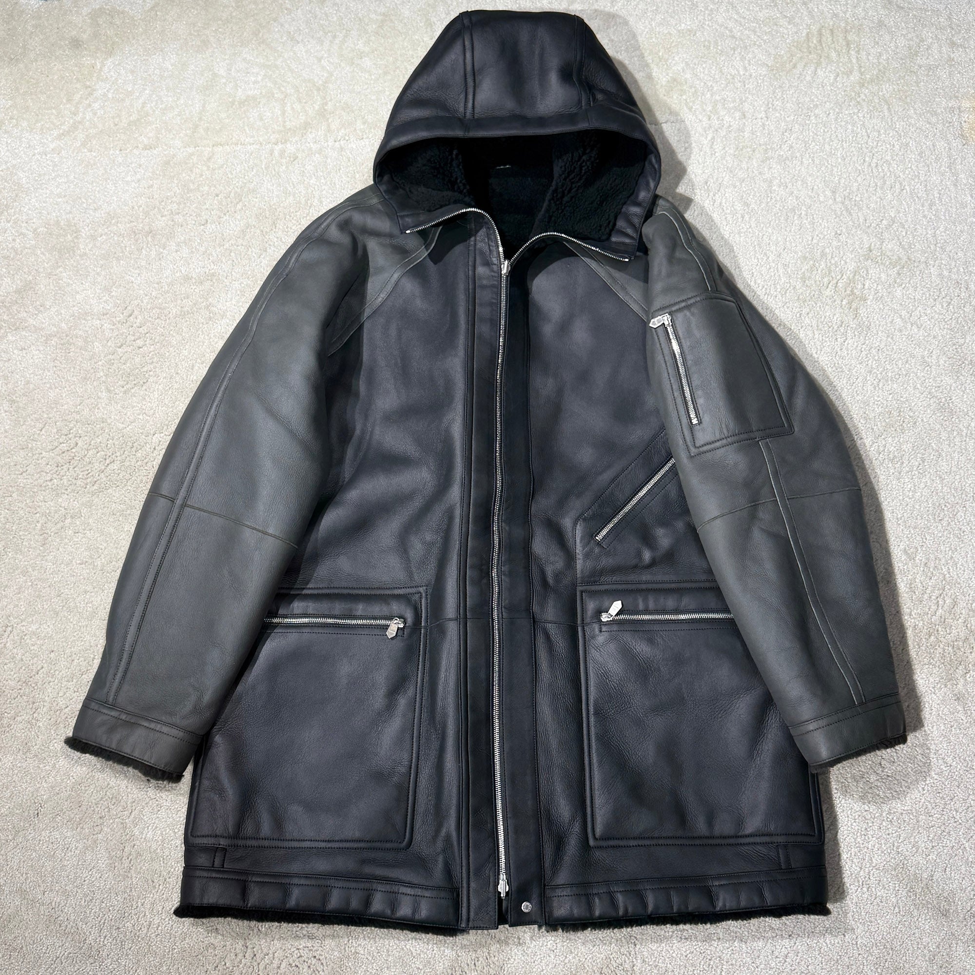 HERMES 2024AW Clou de Selle Button Reversible Zip Up Hooded Shearling Leather Jacket Size 50 エルメス クルー・ド・セル・ボタン リバーシブル ジップアップ フーデッド シアリング レザージャケット サイズ50