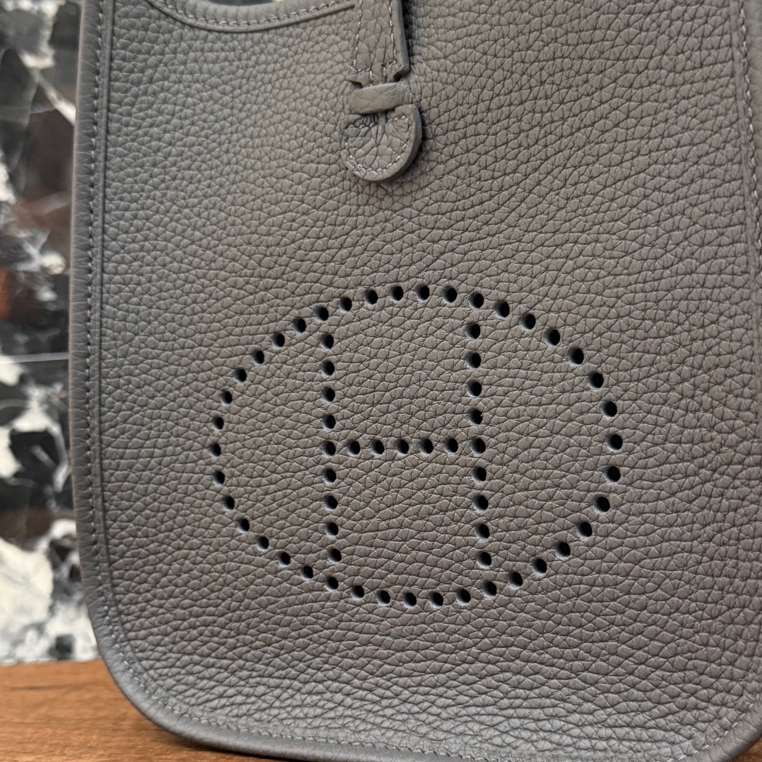 HERMES Evelyn Amazon TPM "Gris Misty" G刻印 エルメス エブリン アマゾン TPM "グリミスティ" レザーショルダーバッグ G刻印