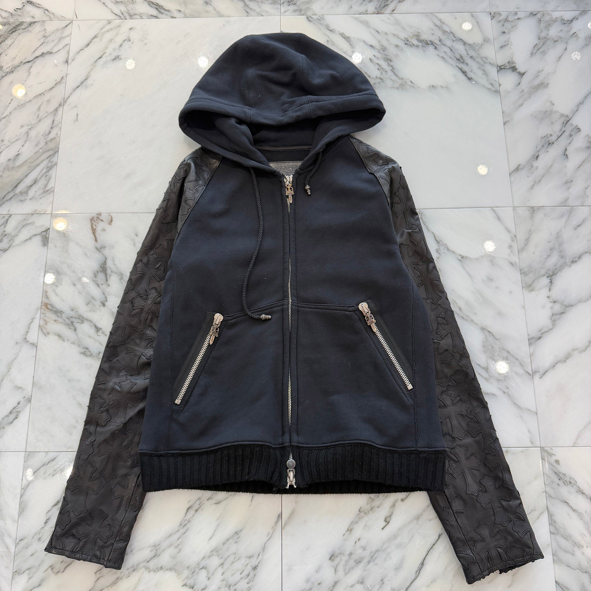 CHROME HEARTS Cemetery Cross Leather Patch Arm Zip Up Hoodie Size S クロムハーツ セメタリークロス レザーパッチアーム ジップアップフーディ サイズS