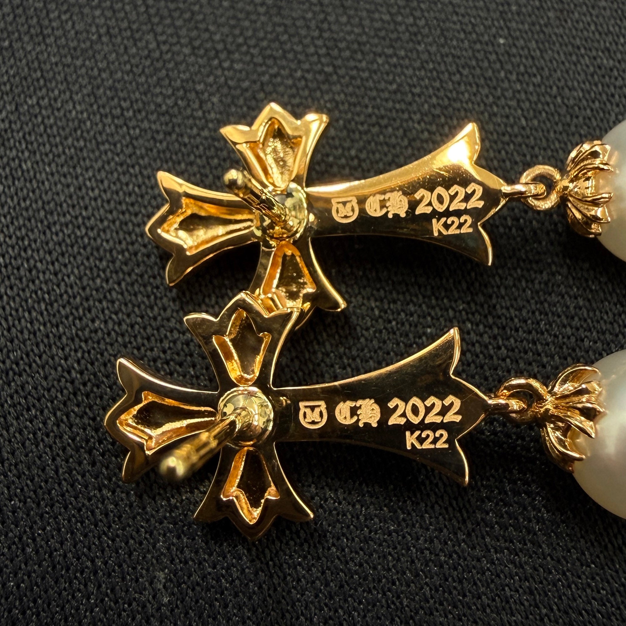 CHROME HEARTS × MIKIMOTO K22 CH Cross Spike Pearl Drop Earrings