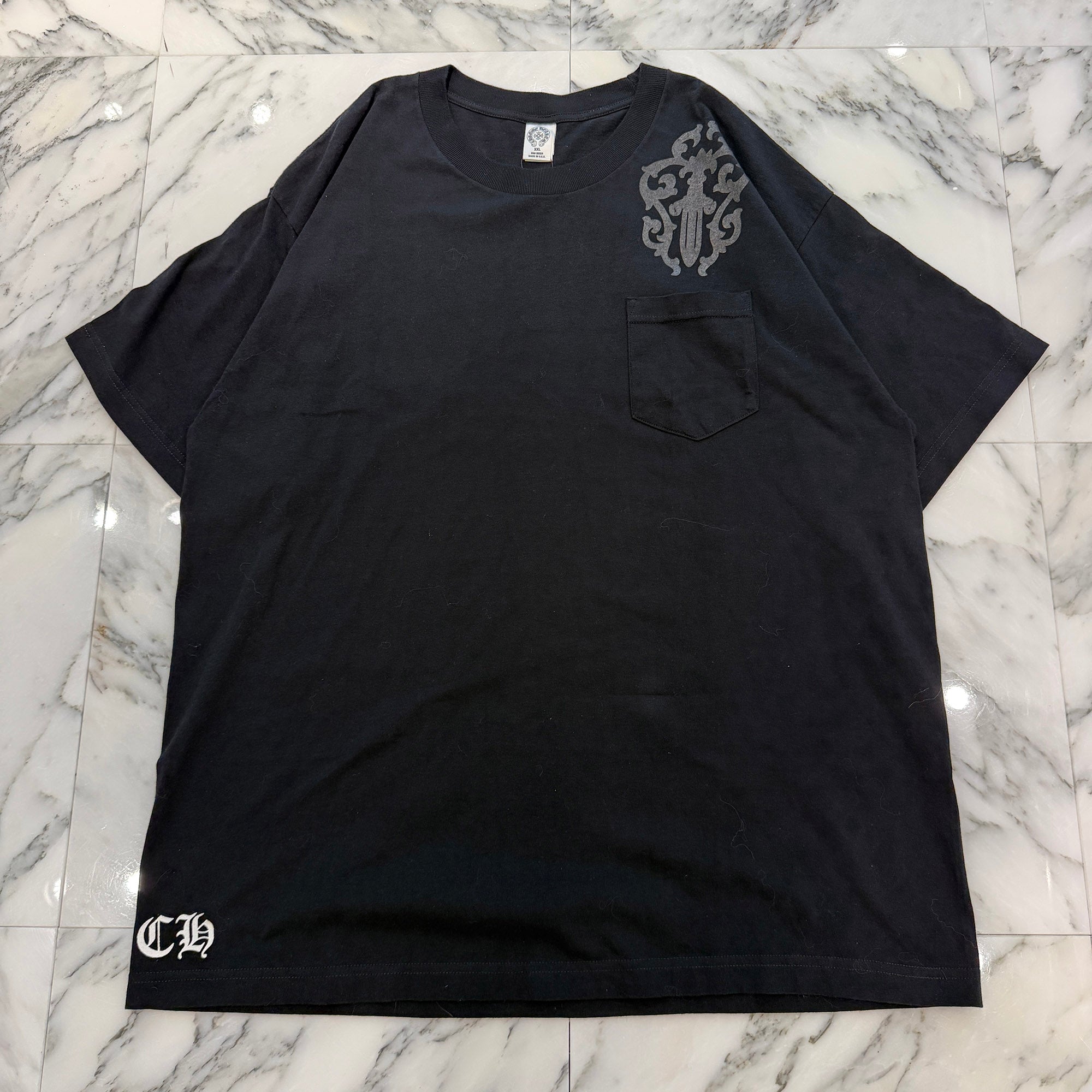 CHROME HEARTS Shoulder Vine Dagger Back Cemetery Cross Print Tee Size XXL クロムハーツ ショルダーヴァインダガー バックセメタリークロスプリント Tシャツ サイズXXL