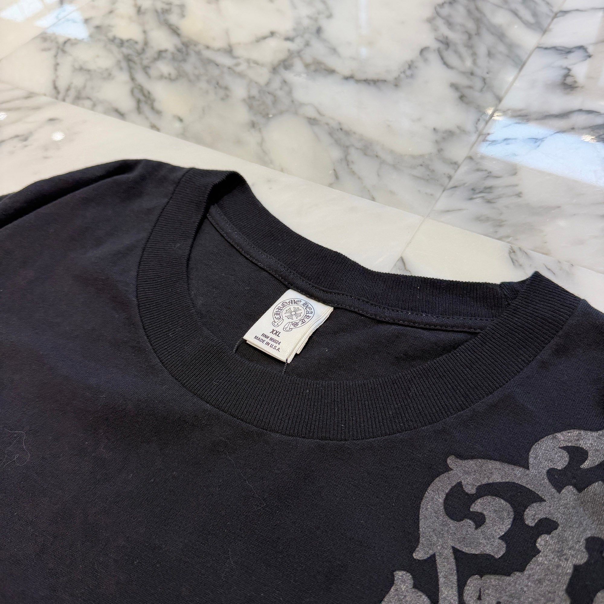 CHROME HEARTS Shoulder Vine Dagger Back Cemetery Cross Print Tee Size XXL クロムハーツ ショルダーヴァインダガー バックセメタリークロスプリント Tシャツ サイズXXL