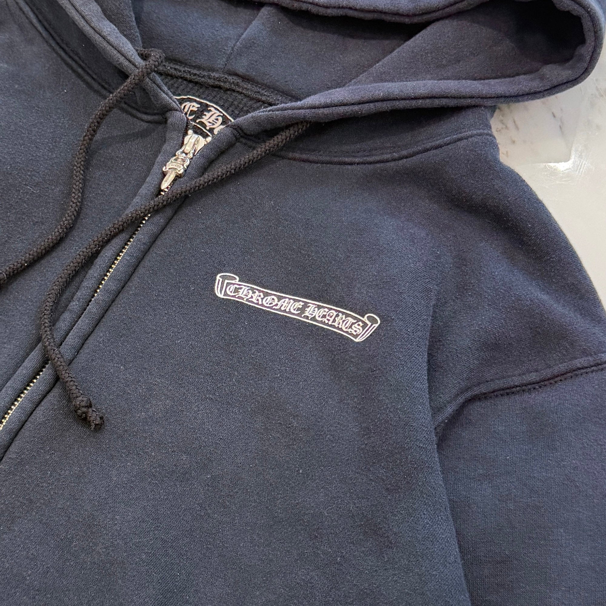 CHROME HEARTS Back Scroll Flare Knee Print Thermal Zip Up Hoodie Size M クロムハーツ バックスクロール フレアニープリント サーマルジップアップフーディ サイズM