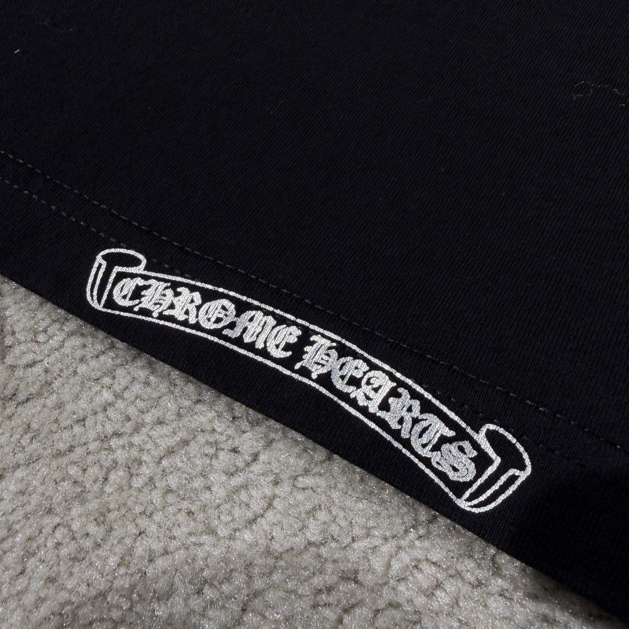 CHROME HEARTS Side T Bar Logo Sleeve Horseshoe × Hailey Cross Print Long Sleeve Tee Size XXL クロムハーツ サイド Tバー ロゴ スリーブ ホースシュー × ヘイリークロス プリント ロングスリーブTシャツ サイズXXL