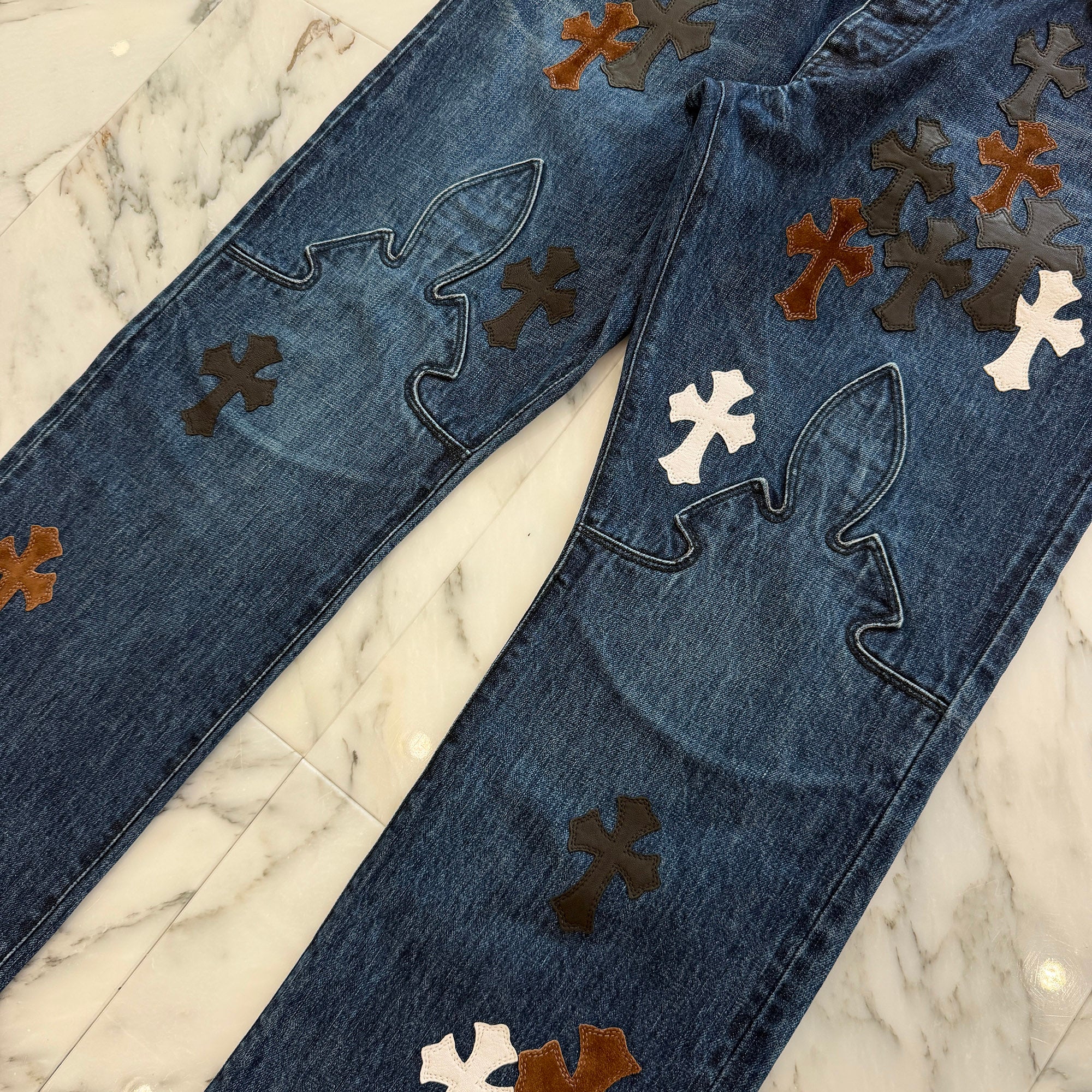 CHROME HEARTS Multi Leather Cross Patch Cross Ball Button Flare Knee Denim Pants Size 36 クロムハーツ マルチレザークロスパッチ クロスボールボタン フレアニー デニムパンツ サイズ36