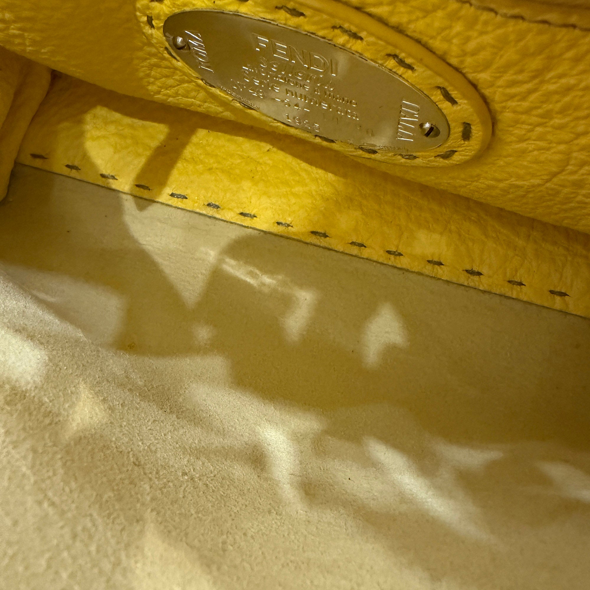 FENDI Peekaboo Iconic Small Selleria Leather Bag 8BN244 フェンディ ピーカブー アイコニック スモール セレリア レザーバッグ