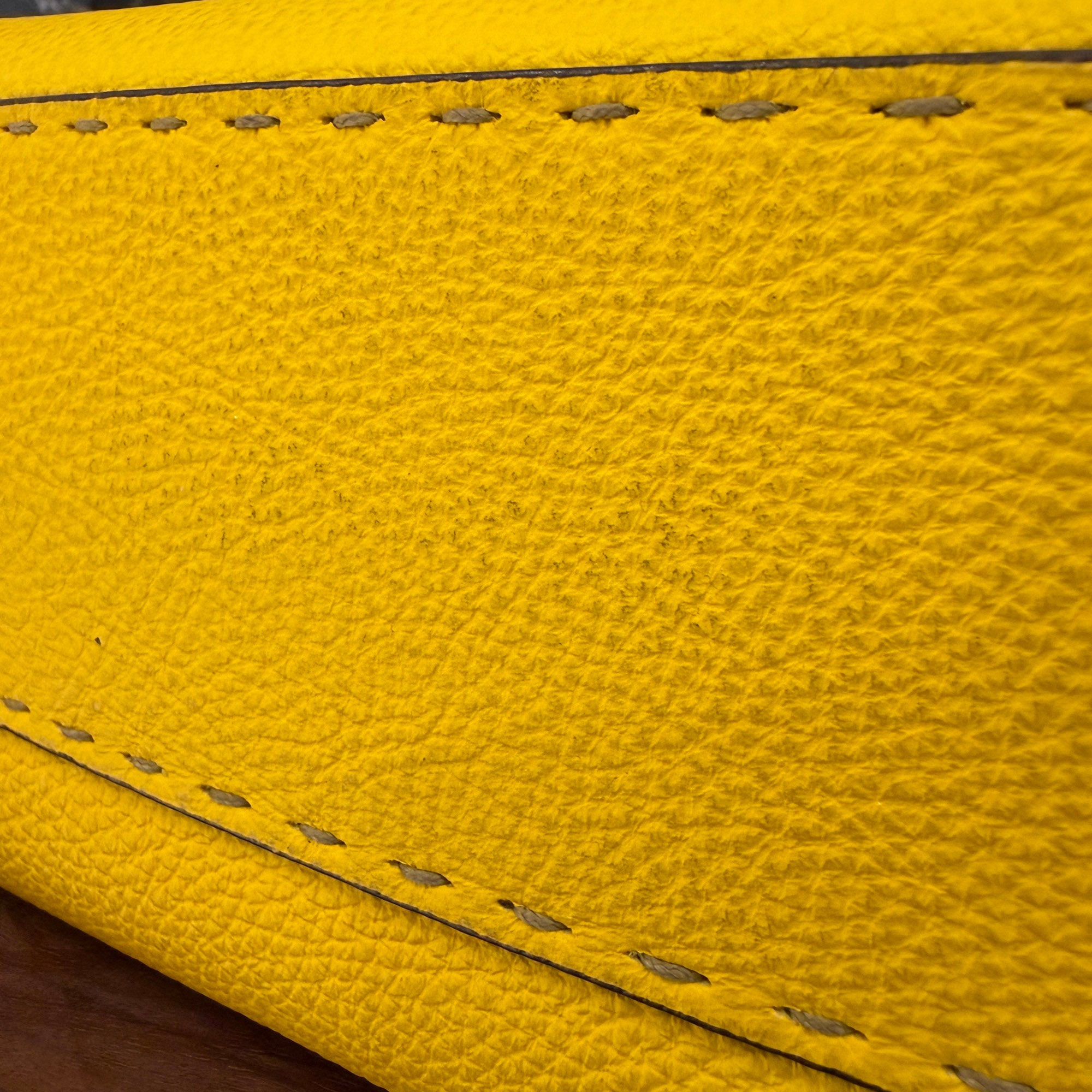 FENDI Peekaboo Iconic Small Selleria Leather Bag 8BN244 フェンディ ピーカブー アイコニック スモール セレリア レザーバッグ