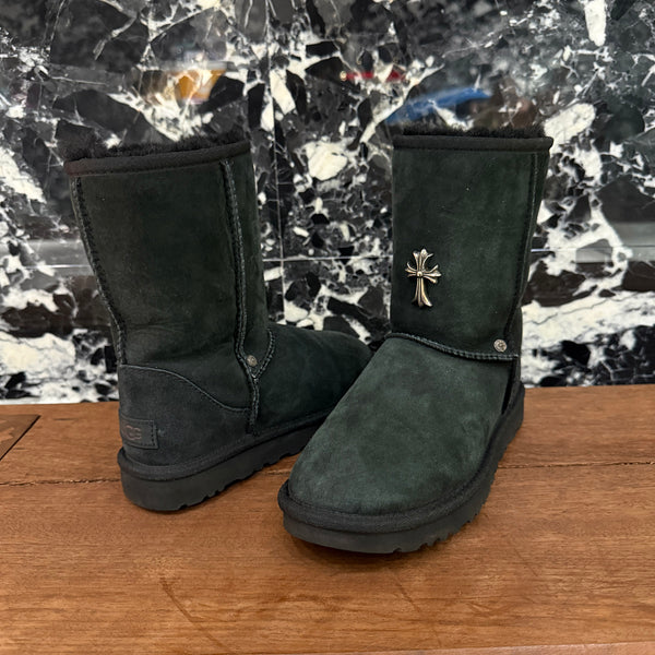 CHROME HEARTS × UGG Custom Suede Leather Shearling Boots Size JP23.0cm クロムハーツ×アグー カスタム スエードレザー ムートンブーツ サイズJP23.0cm