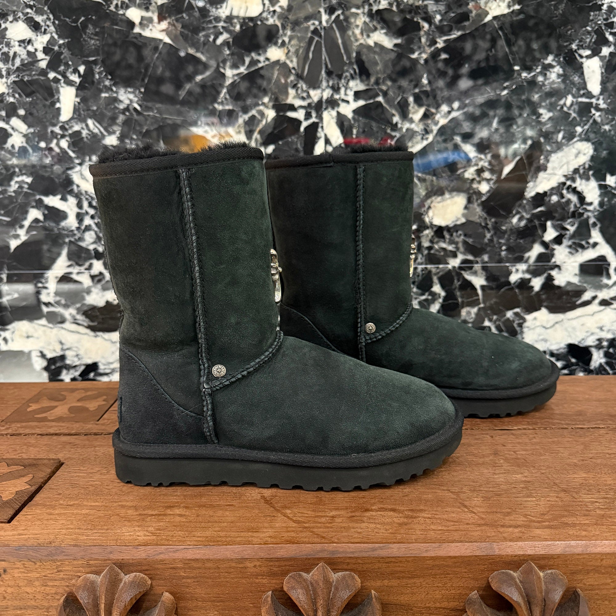 CHROME HEARTS × UGG Custom Suede Leather Shearling Boots Size JP23.0cm クロムハーツ×アグー カスタム スエードレザー ムートンブーツ サイズJP23.0cm