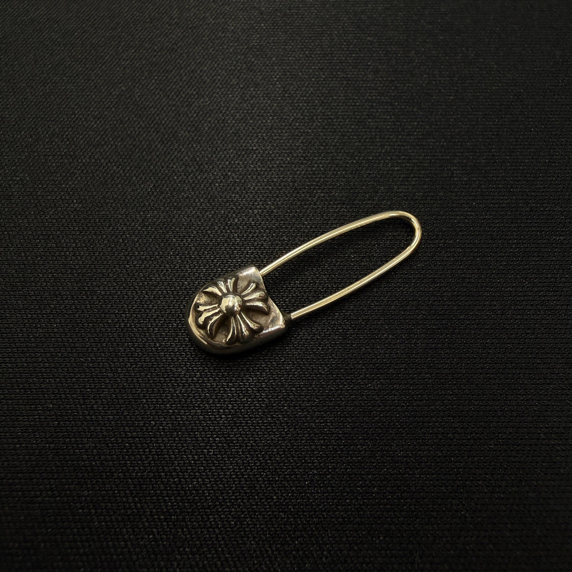 CHROME HEARTS セーフティピン ピアス CHROME HEARTS Safety Pin Earring クロムハーツ セーフティ ピン