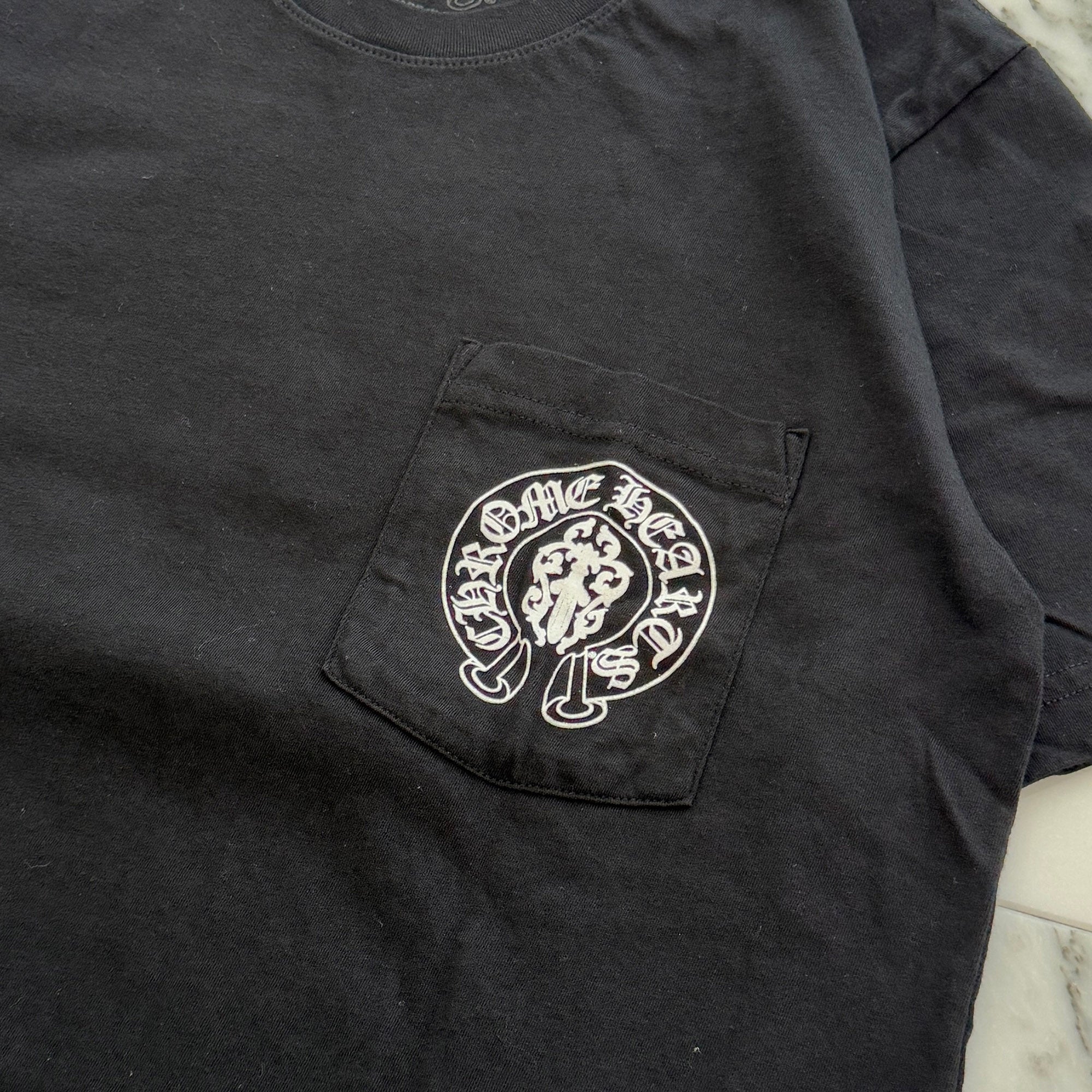 CHROME HEARTS American Flag Scroll Logo Tee Size M クロムハーツ アメリカ国旗 スクロールロゴ Tシャツ サイズM