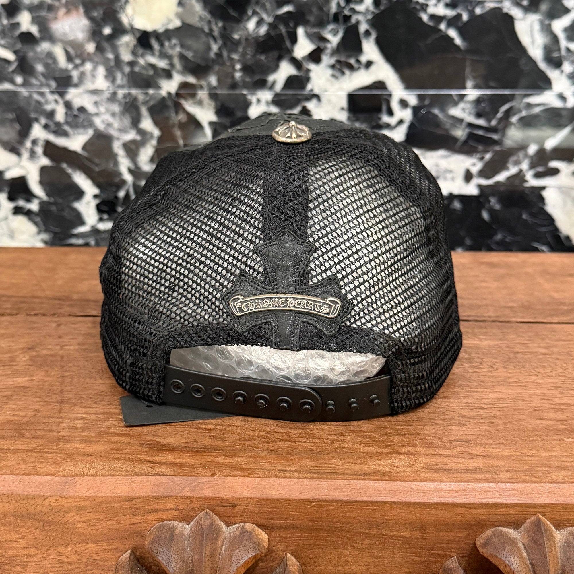CHROME HEARTS Cemetary Cross Leather Patch Trucker Cap クロムハーツ セメタリークロス レザーパッチ トラッカーキャップ