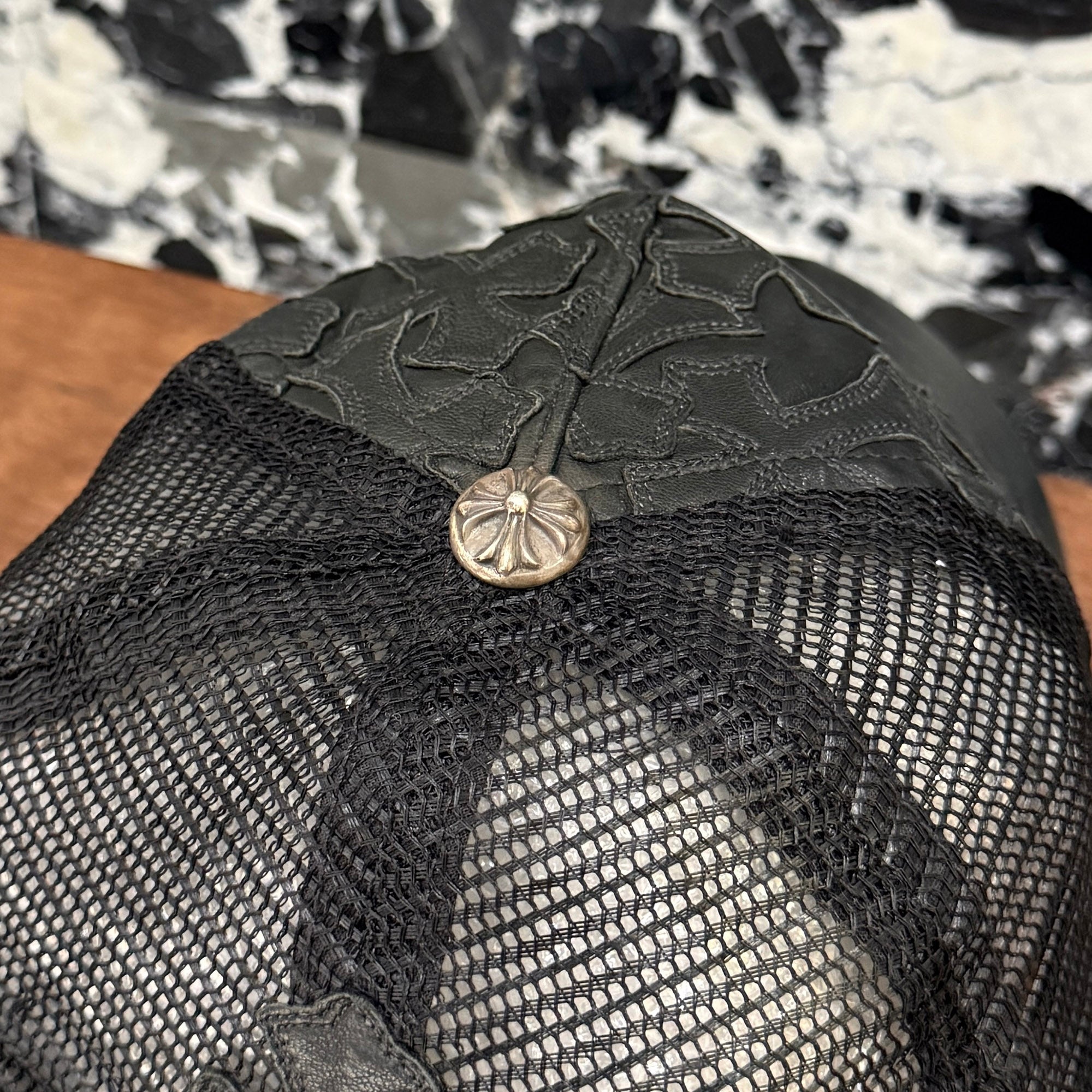 CHROME HEARTS Cemetary Cross Leather Patch Trucker Cap クロムハーツ セメタリークロス レザーパッチ トラッカーキャップ