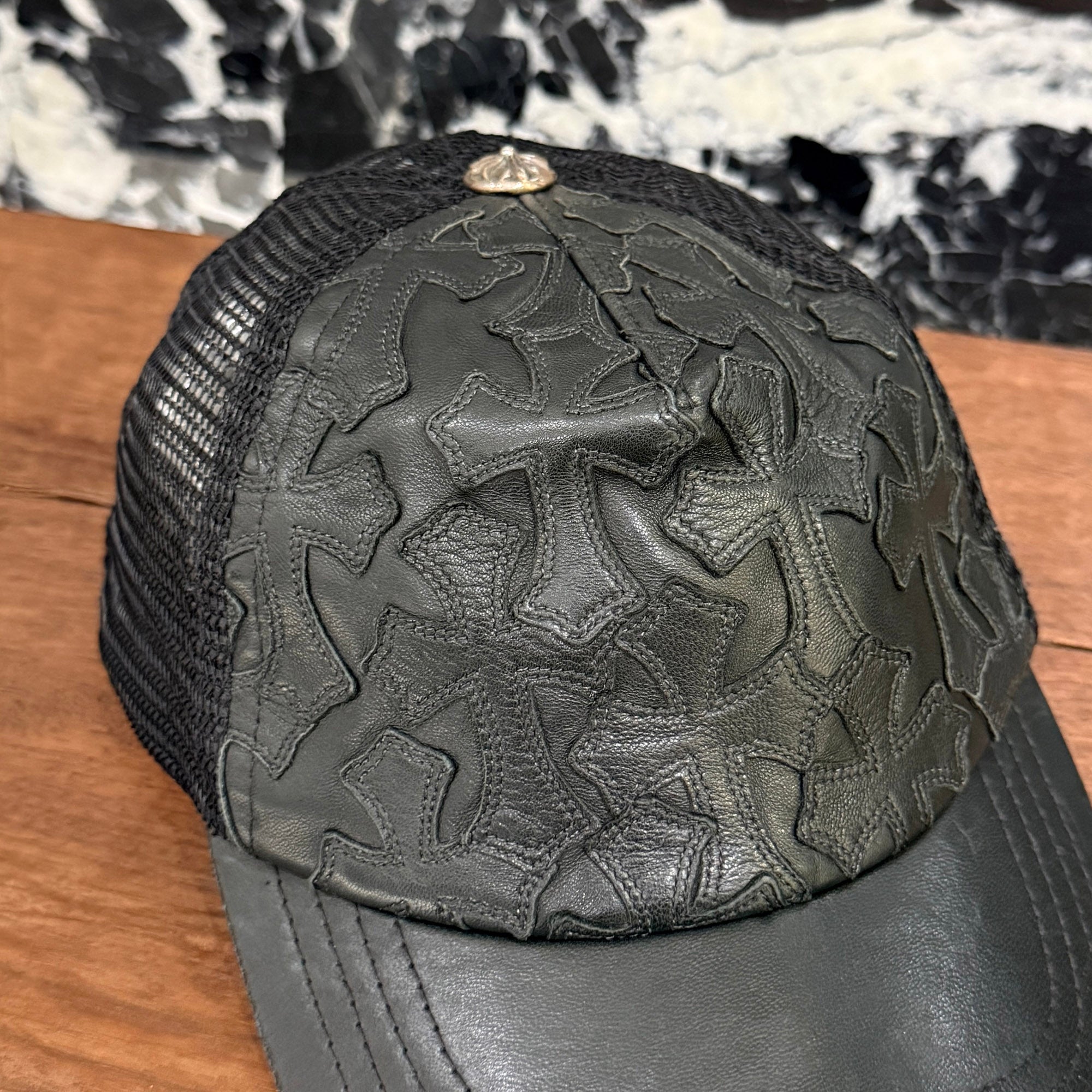 CHROME HEARTS Cemetary Cross Leather Patch Trucker Cap クロムハーツ セメタリークロス レザーパッチ トラッカーキャップ