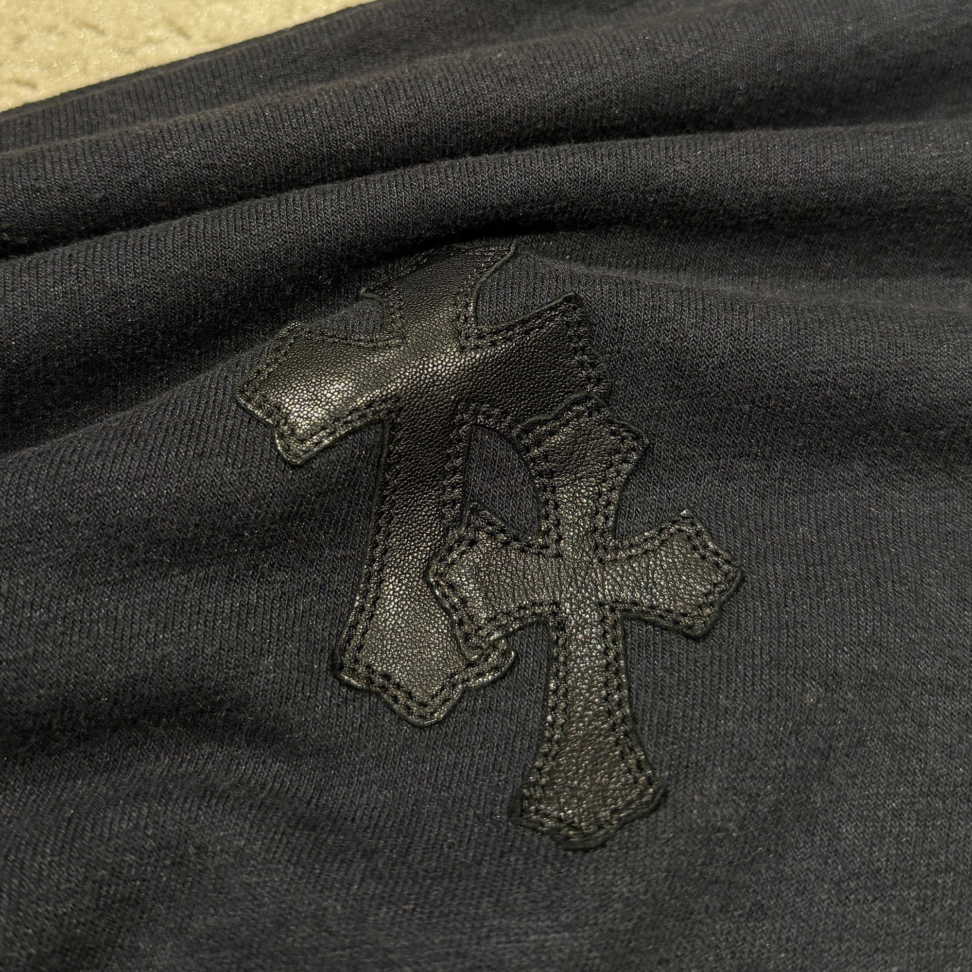 CHROME HEARTS Y NOT Cemetery Cross Leather Patch Pullover Hoodie Size XL クロムハーツ ワイノット セメタリークロスレザーパッチ プルオーバー フーディー サイズXL