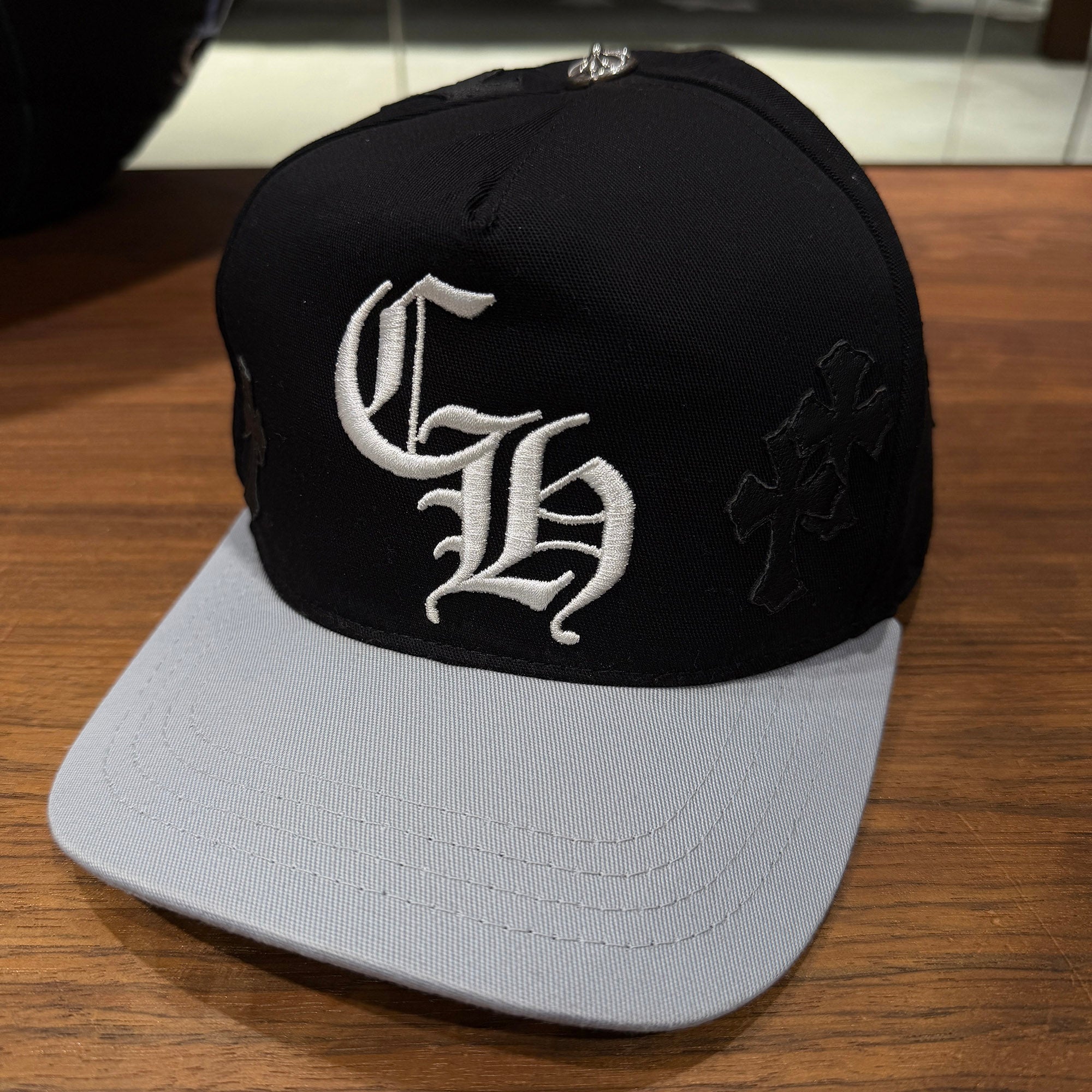 CHROME HEARTS Cemetery Cross Patch Trucker Cap ONE SIZE (53-60) クロムハーツ セメタリークロスパッチ トラッカーキャップ ONE SIZE (53-60)