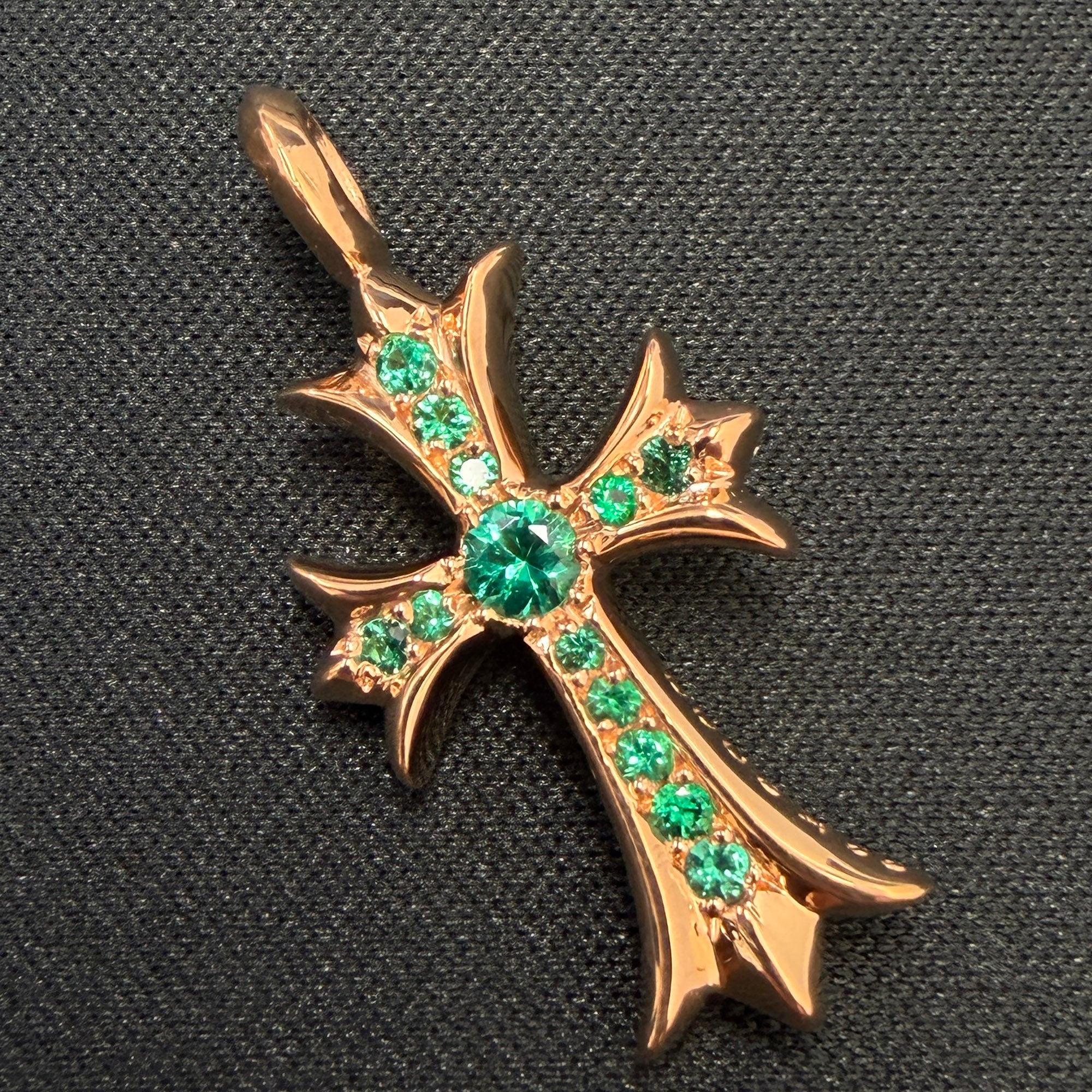 CHROME HEARTS 22K Tiny Fat Cross Pave Emerald Pendant Top クロムハーツ 22K タイニーファット クロス パヴェエメラルド ペンダントトップ