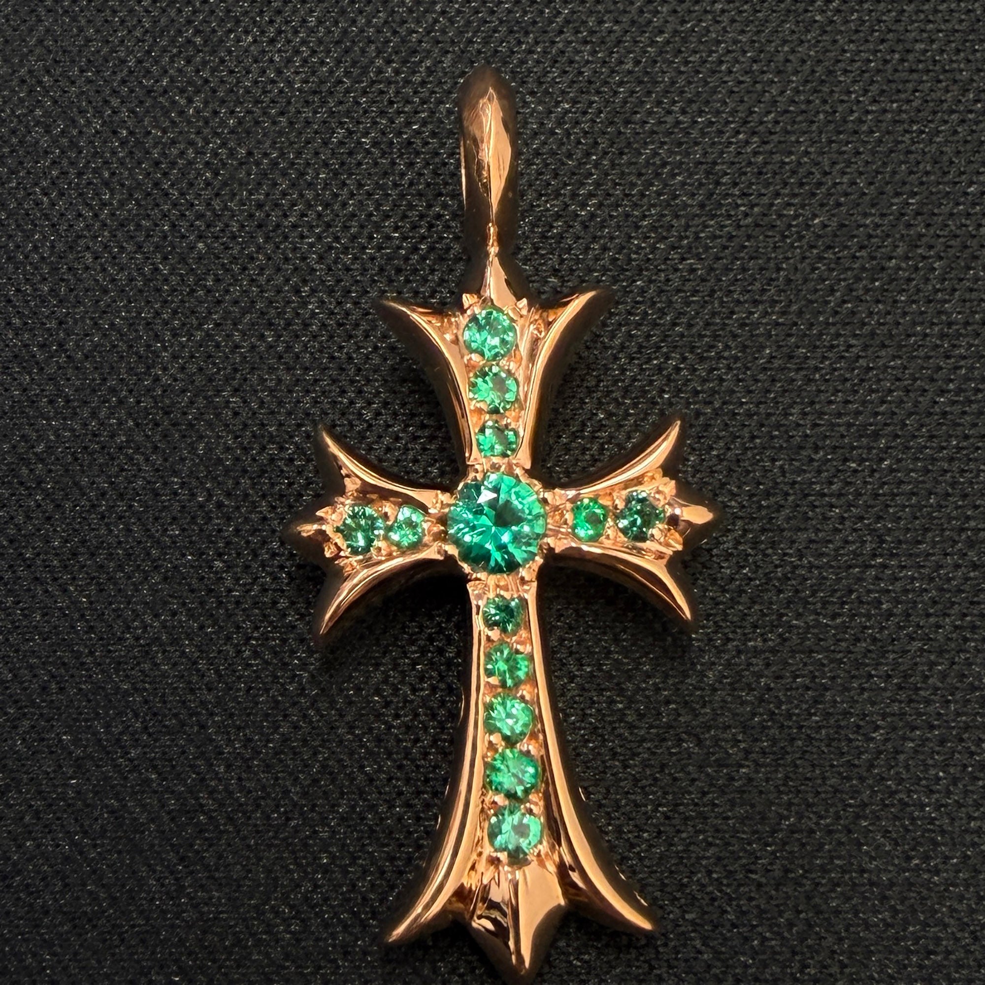 CHROME HEARTS 22K Tiny Fat Cross Pave Emerald Pendant Top クロムハーツ 22K タイニーファット クロス パヴェエメラルド ペンダントトップ