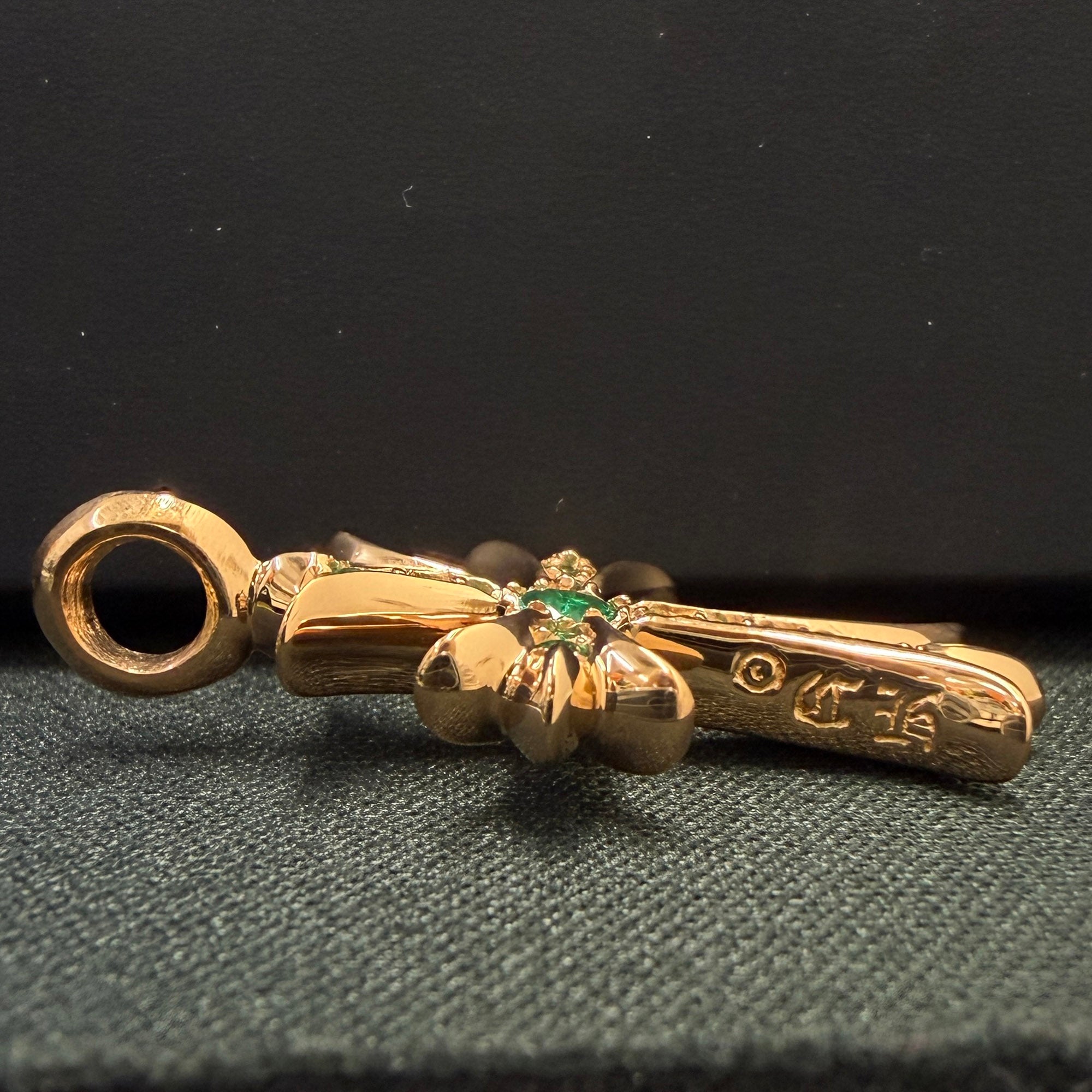 CHROME HEARTS 22K Tiny Fat Cross Pave Emerald Pendant Top クロムハーツ 22K タイニーファット クロス パヴェエメラルド ペンダントトップ