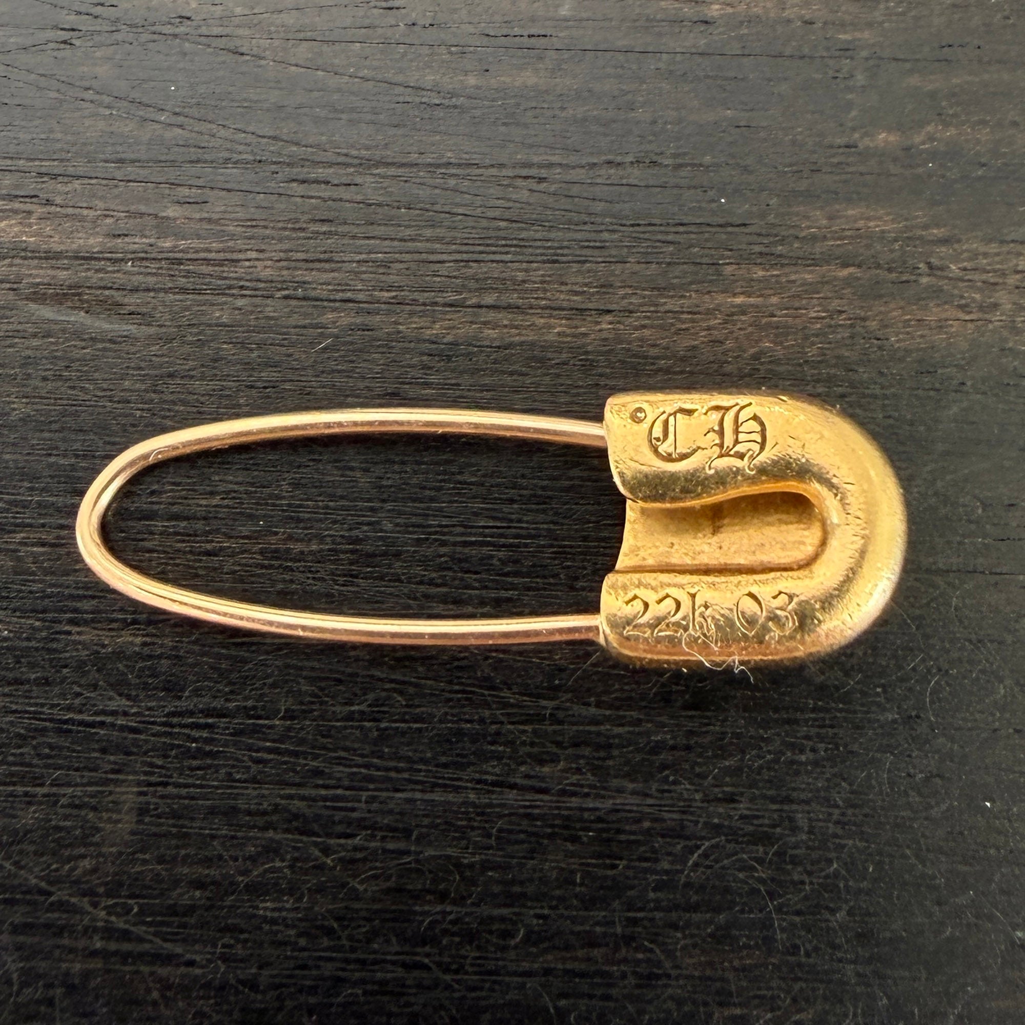 CHROME HEARTS 22K Safety Pin 1 Diamond Earring クロムハーツ 22K セーフティ ピン 1ダイヤモンド イヤリング ピアス
