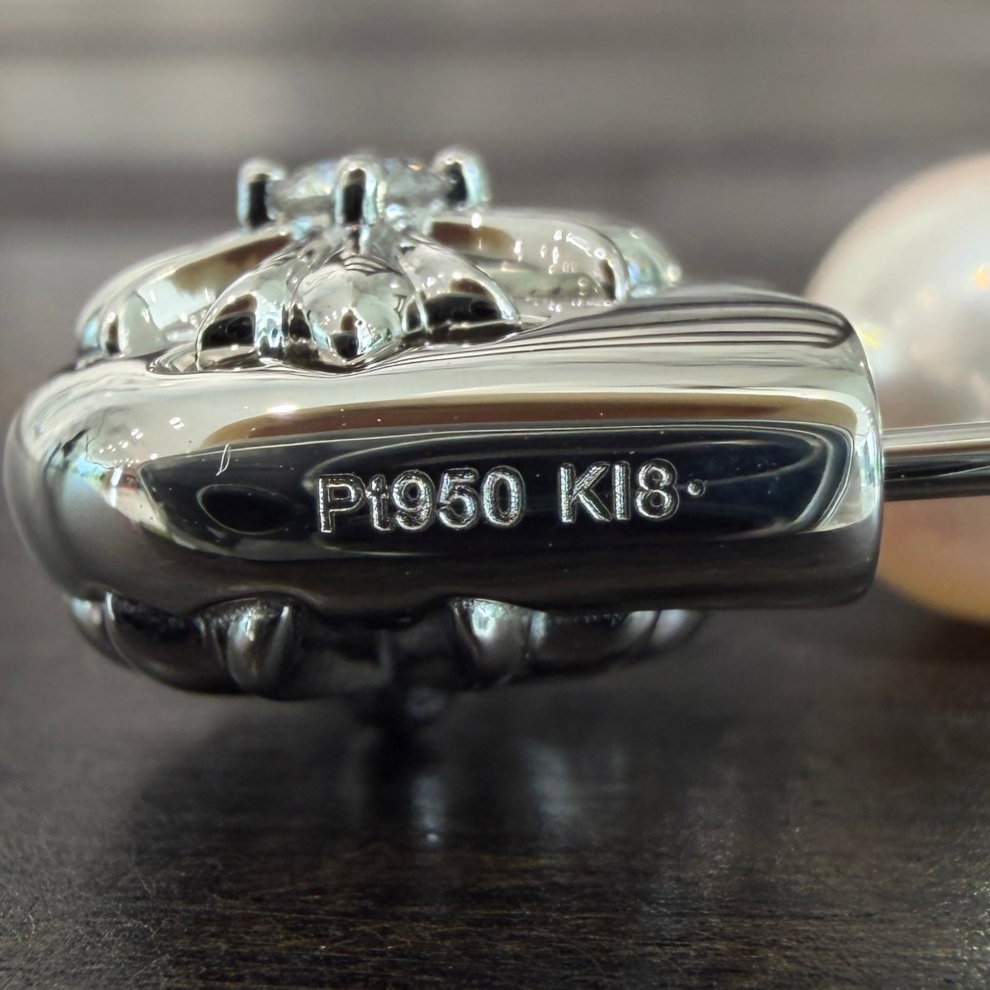 CHROME HEARTS × MIKIMOTO K18 WG Pearl Safety Pin 1 Diamond Brooch クロムハーツ × ミキモト 18K WG パールセーフティピン 1ダイヤモンド ブローチ