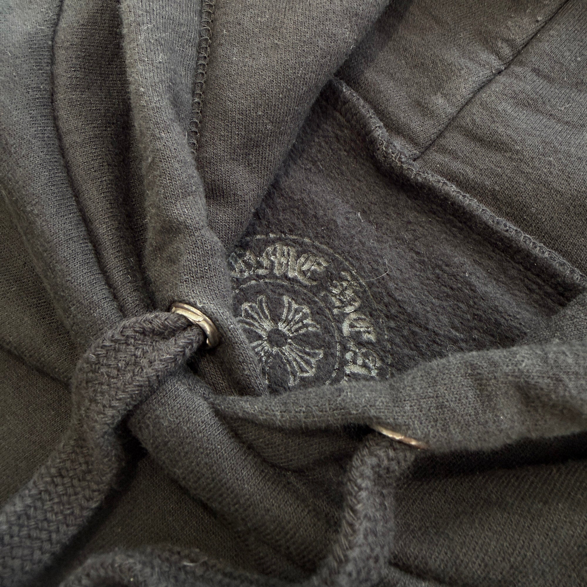 CHROME HEARTS Hong Kong Limited Back Scroll And Logo Cross Pullover Hoodie Size S クロムハーツ 香港限定 バックスクロール＆ロゴクロスプルオーバーフーディー サイズS