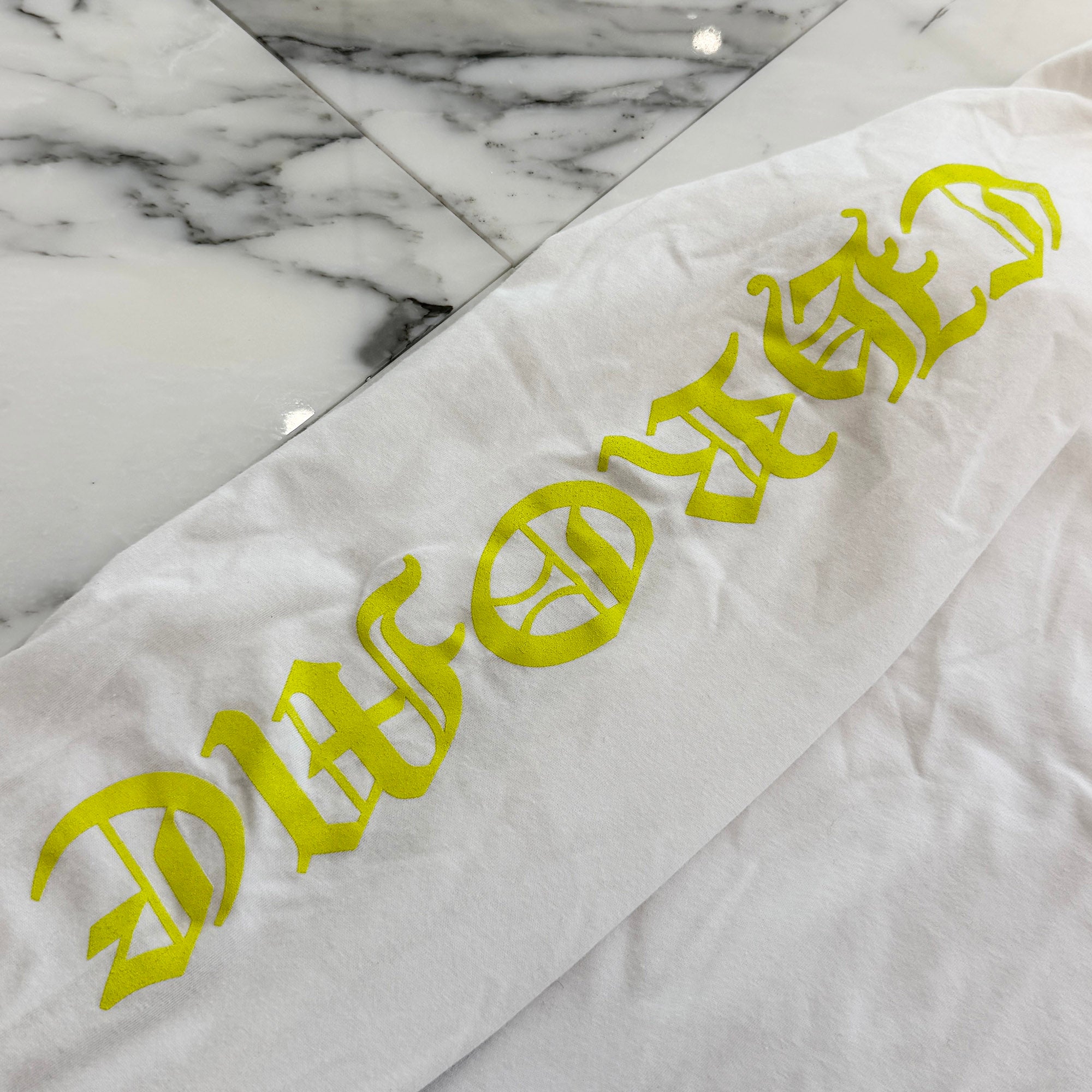 CHROME HEARTS Old English Neck Logo Neon Yellow Long Sleeve Tee Size L クロムハーツ オールドイングリッシュネックロゴネオンイエローロングスリーブTシャツ サイズL