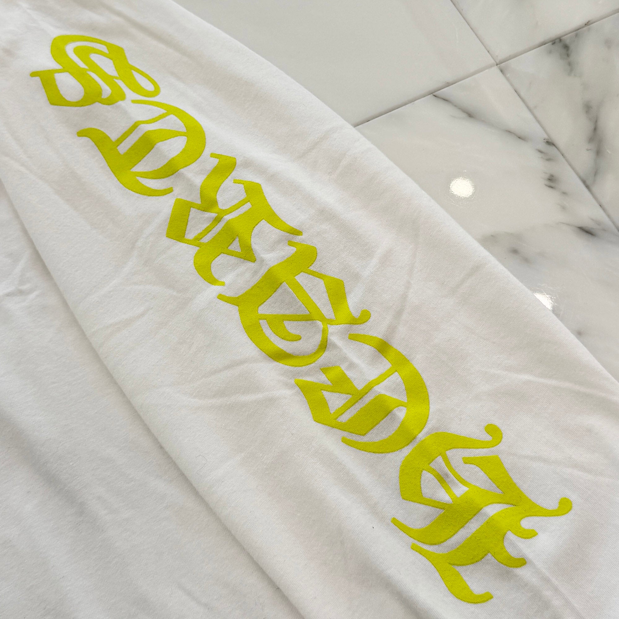 CHROME HEARTS Old English Neck Logo Neon Yellow Long Sleeve Tee Size L クロムハーツ オールドイングリッシュネックロゴネオンイエローロングスリーブTシャツ サイズL