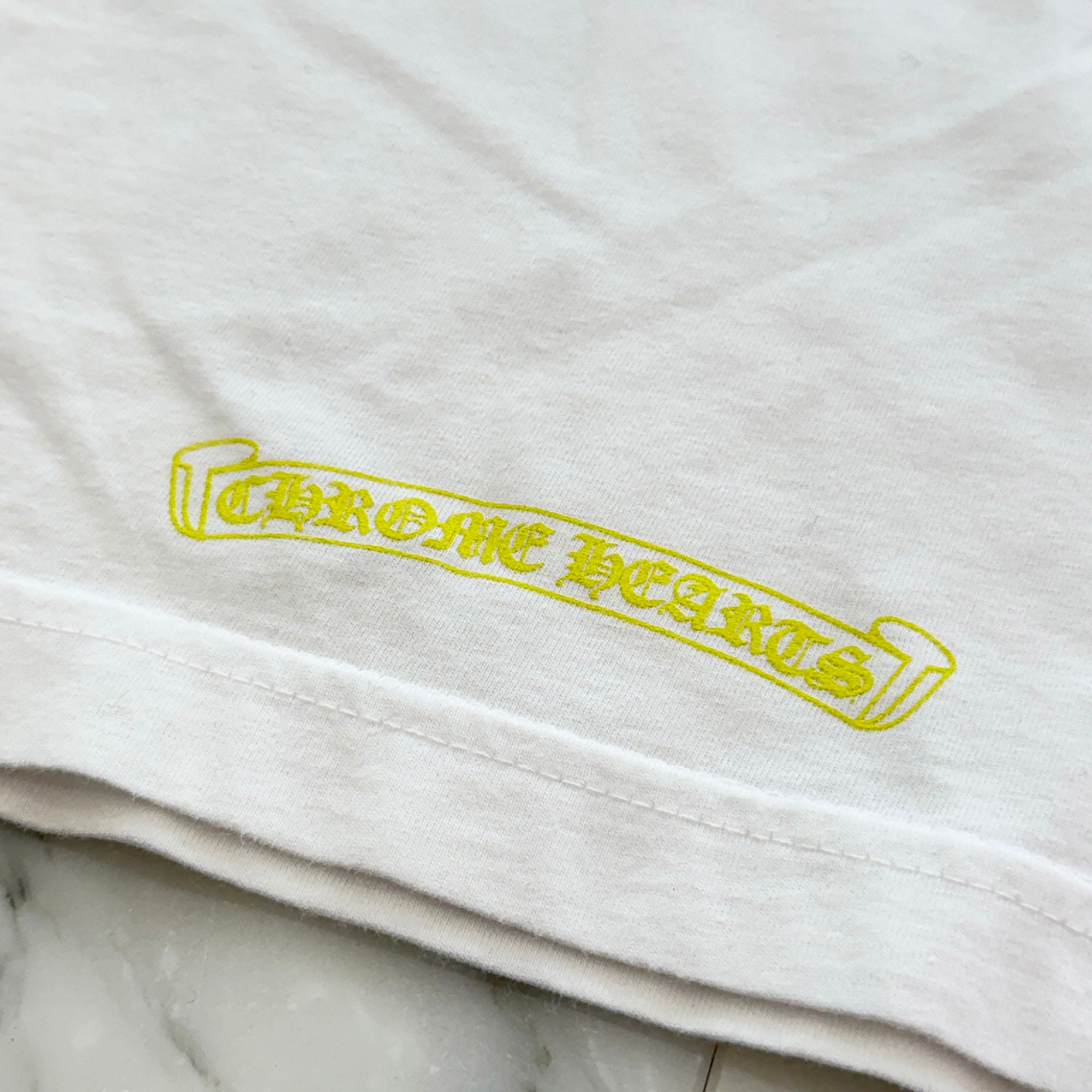 CHROME HEARTS Old English Neck Logo Neon Yellow Long Sleeve Tee Size L クロムハーツ オールドイングリッシュネックロゴネオンイエローロングスリーブTシャツ サイズL