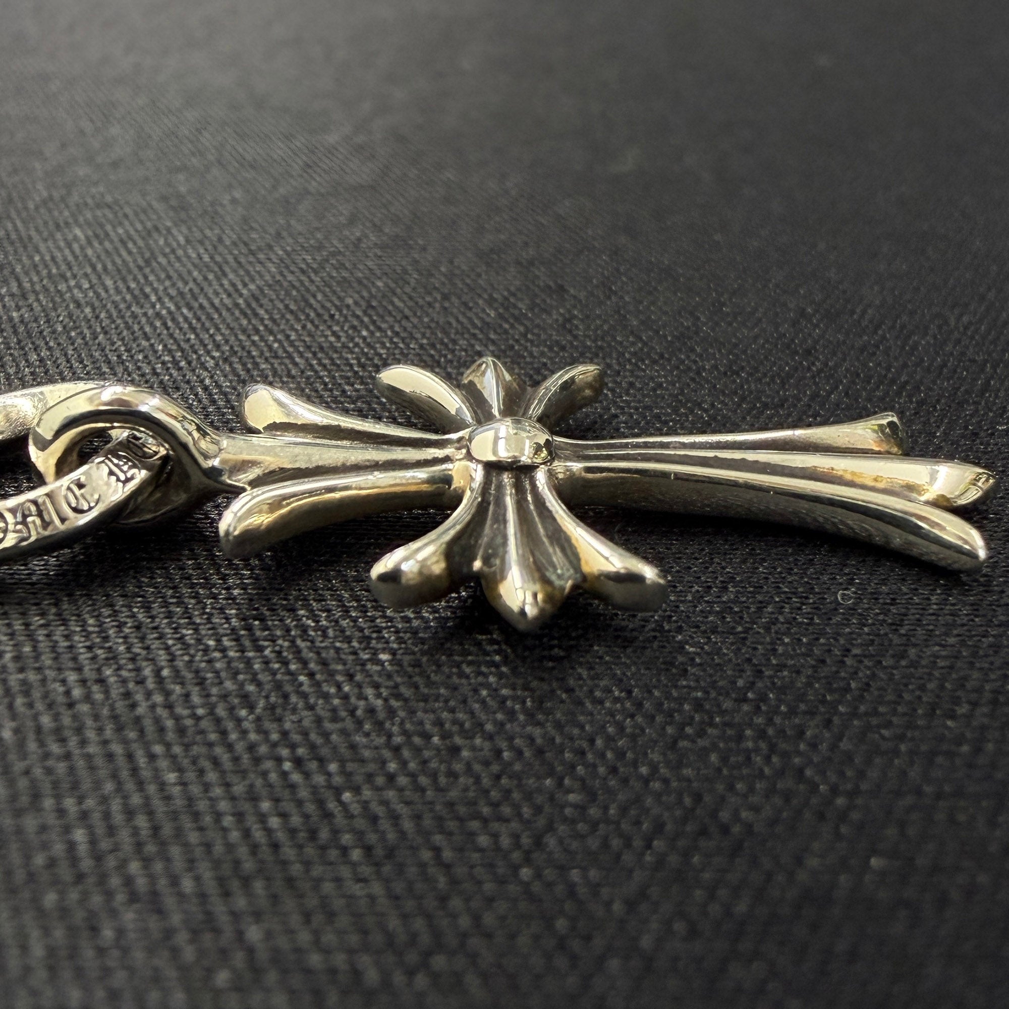 CHROME HEARTS Tiny Cross Charm Pendant Top クロムハーツ タイニークロス チャーム ペンダントトップ