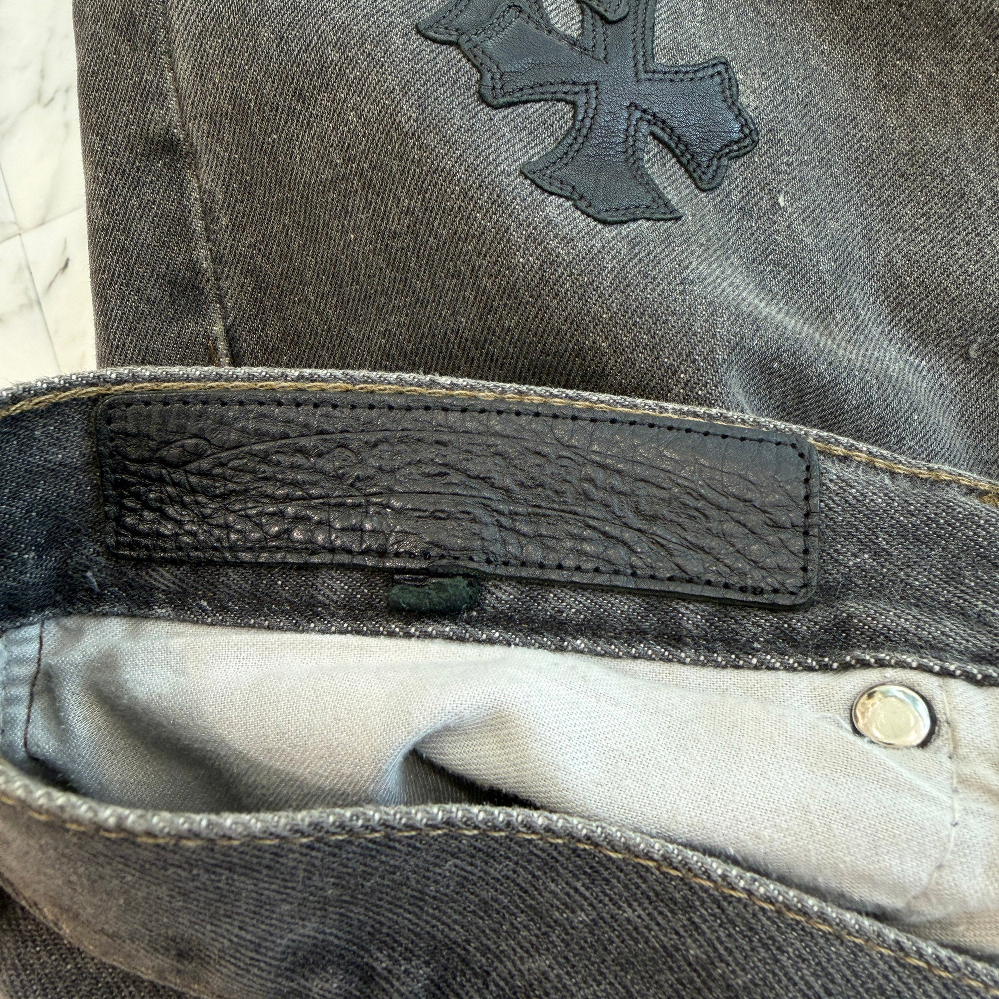 CHROME HEARTS × Levi's 501 VNTG Leather Cross Patch Denim Pants Size 32 クロムハーツ × リーバイス 501 ヴィンテージ レザークロスパッチ デニムパンツ サイズ32