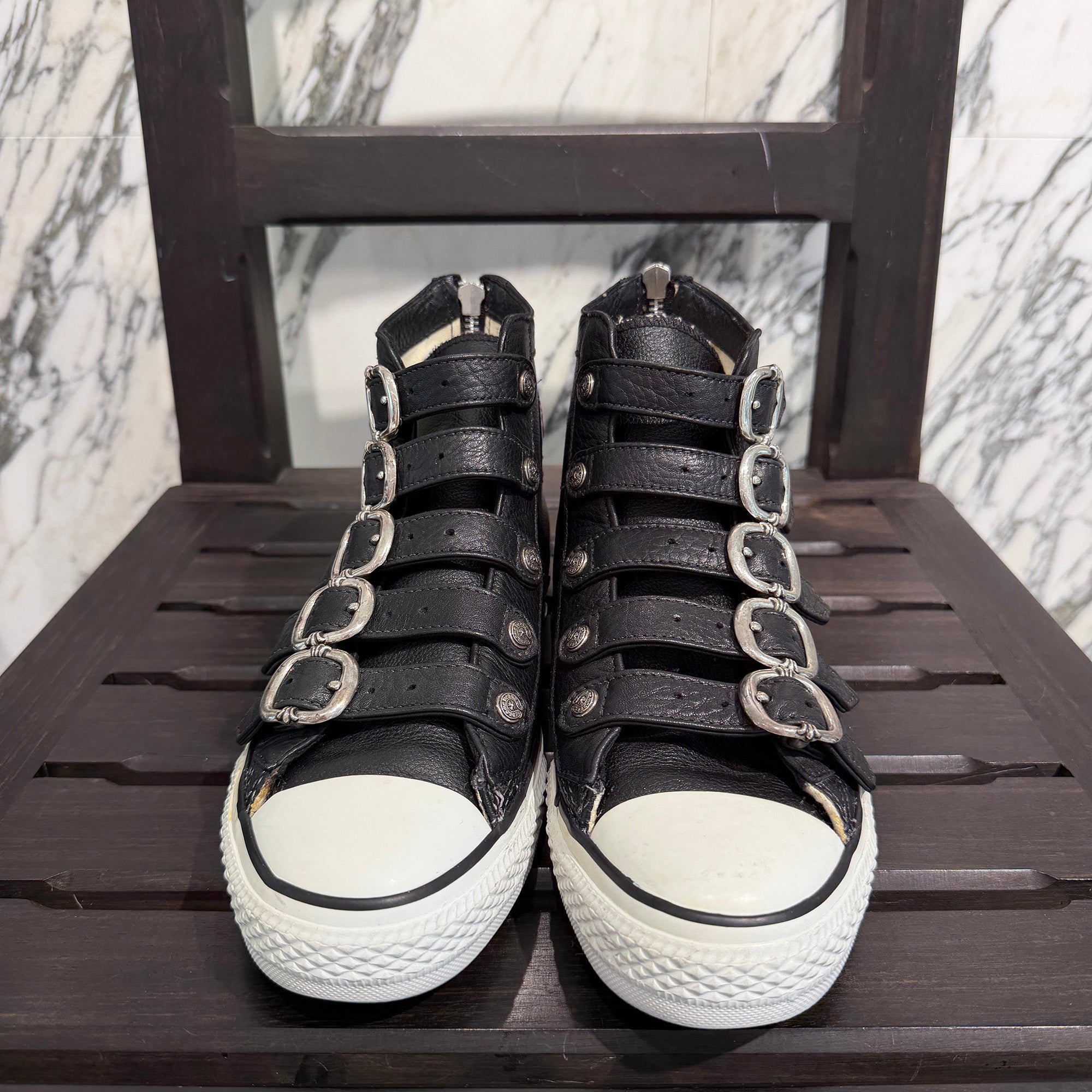 CHROME HEARTS × CONVERSE Gunslinger Belt Leather High Cut Sneakers Size 6 1/2(約25.0cm前後) クロムハーツ × コンバース ガンスリンガーベルト レザーハイカット スニーカー サイズ6 1/2(約25.0cm前後)