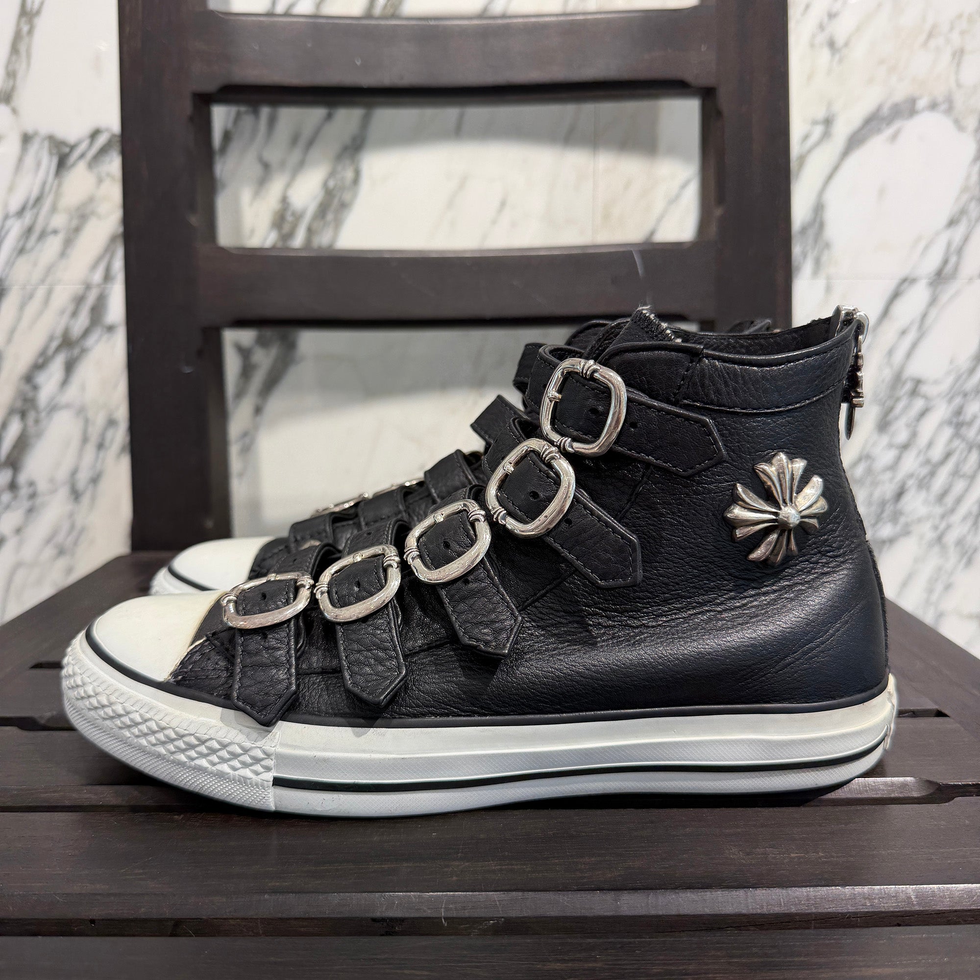 CHROME HEARTS × CONVERSE Gunslinger Belt Leather High Cut Sneakers Size 6 1/2(約25.0cm前後) クロムハーツ × コンバース ガンスリンガーベルト レザーハイカット スニーカー サイズ6 1/2(約25.0cm前後)