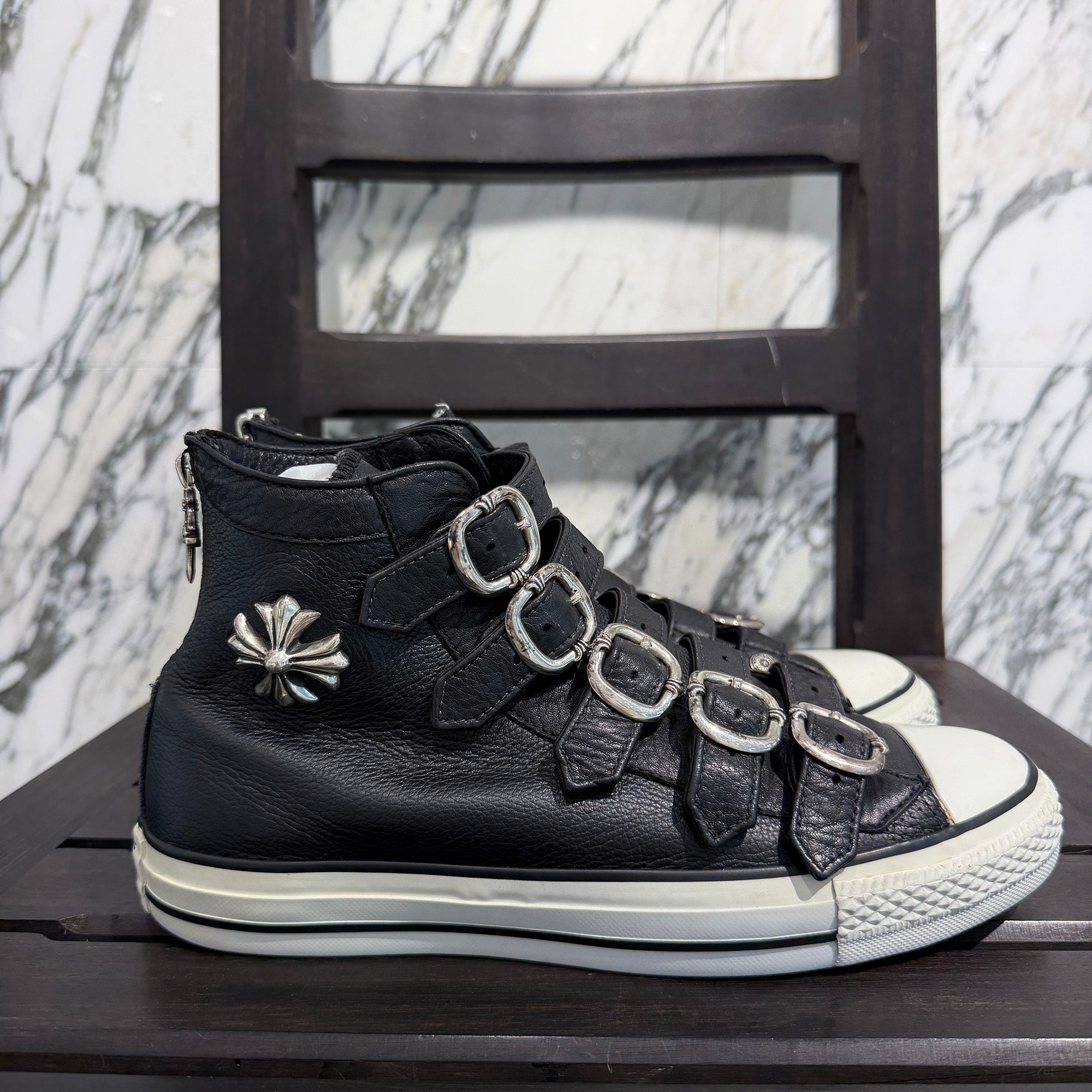CHROME HEARTS × CONVERSE Gunslinger Belt Leather High Cut Sneakers Size 6 1/2(約25.0cm前後) クロムハーツ × コンバース ガンスリンガーベルト レザーハイカット スニーカー サイズ6 1/2(約25.0cm前後)