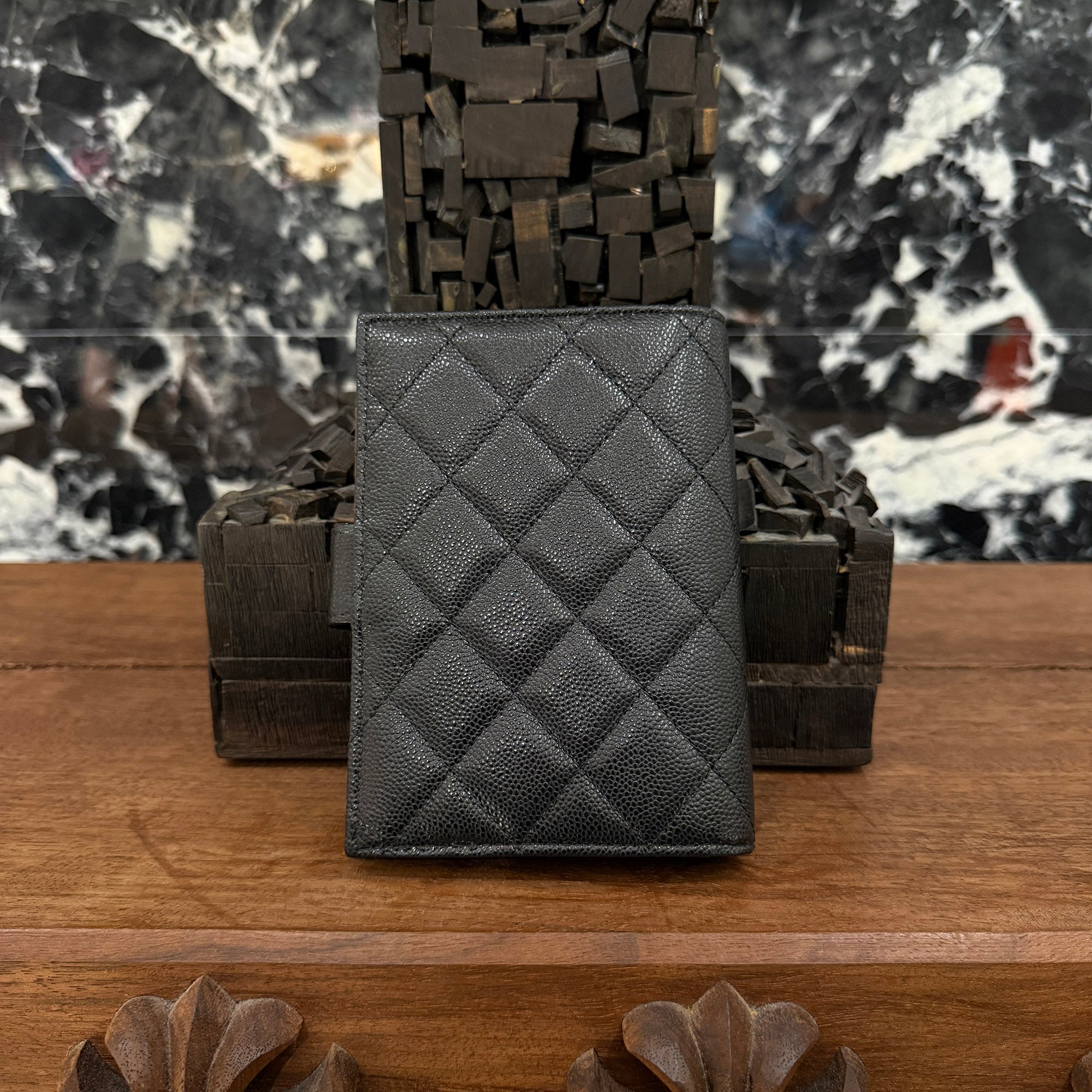 CHANEL Classic matelasse Caviar Skin Leather Passport Case シャネル クラッシックマトラッセ キャビアスキン レザーパスポートケース