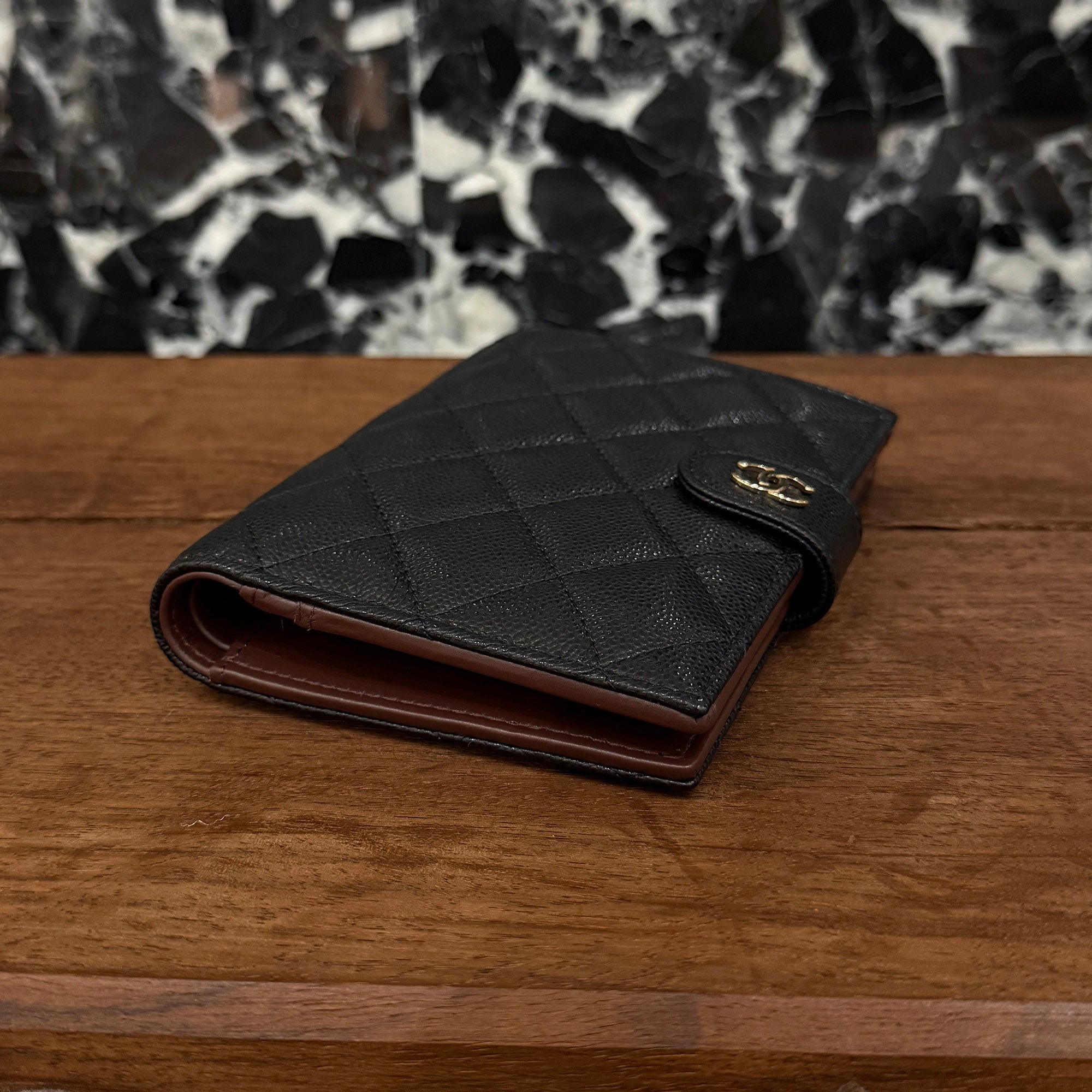CHANEL Classic matelasse Caviar Skin Leather Passport Case シャネル クラッシックマトラッセ キャビアスキン レザーパスポートケース