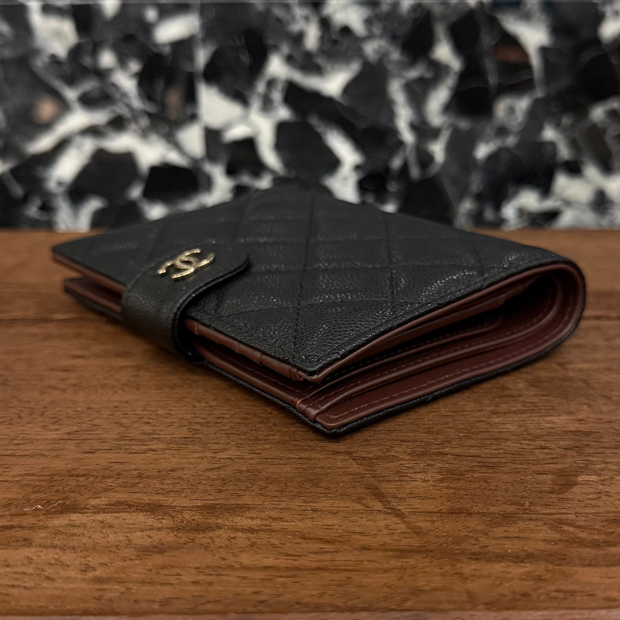 CHANEL Classic matelasse Caviar Skin Leather Passport Case シャネル クラッシックマトラッセ キャビアスキン レザーパスポートケース