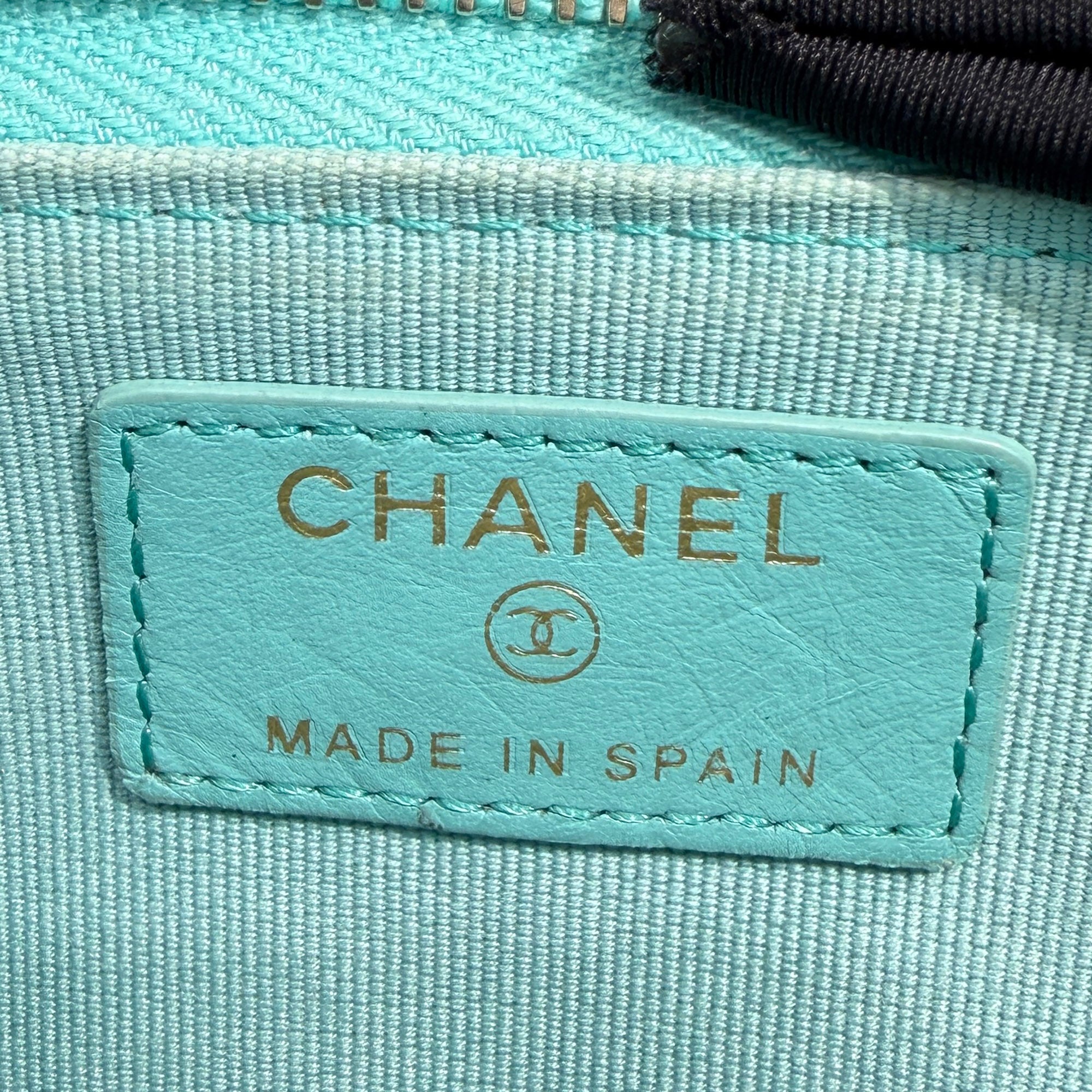 CHANEL Matelassé Classic Zip Coin Purse シャネル マトラッセ クラシック ジップ コインパース