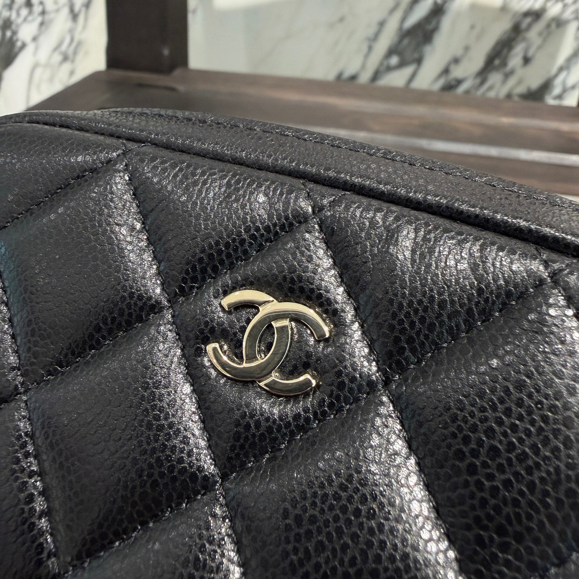 CHANEL Matelassé Grained Shiny Calfskin Coco Mark Zip Poach A80909 シャネル マトラッセ グレインドシャイニー カーフスキンココマーク ジップポーチ