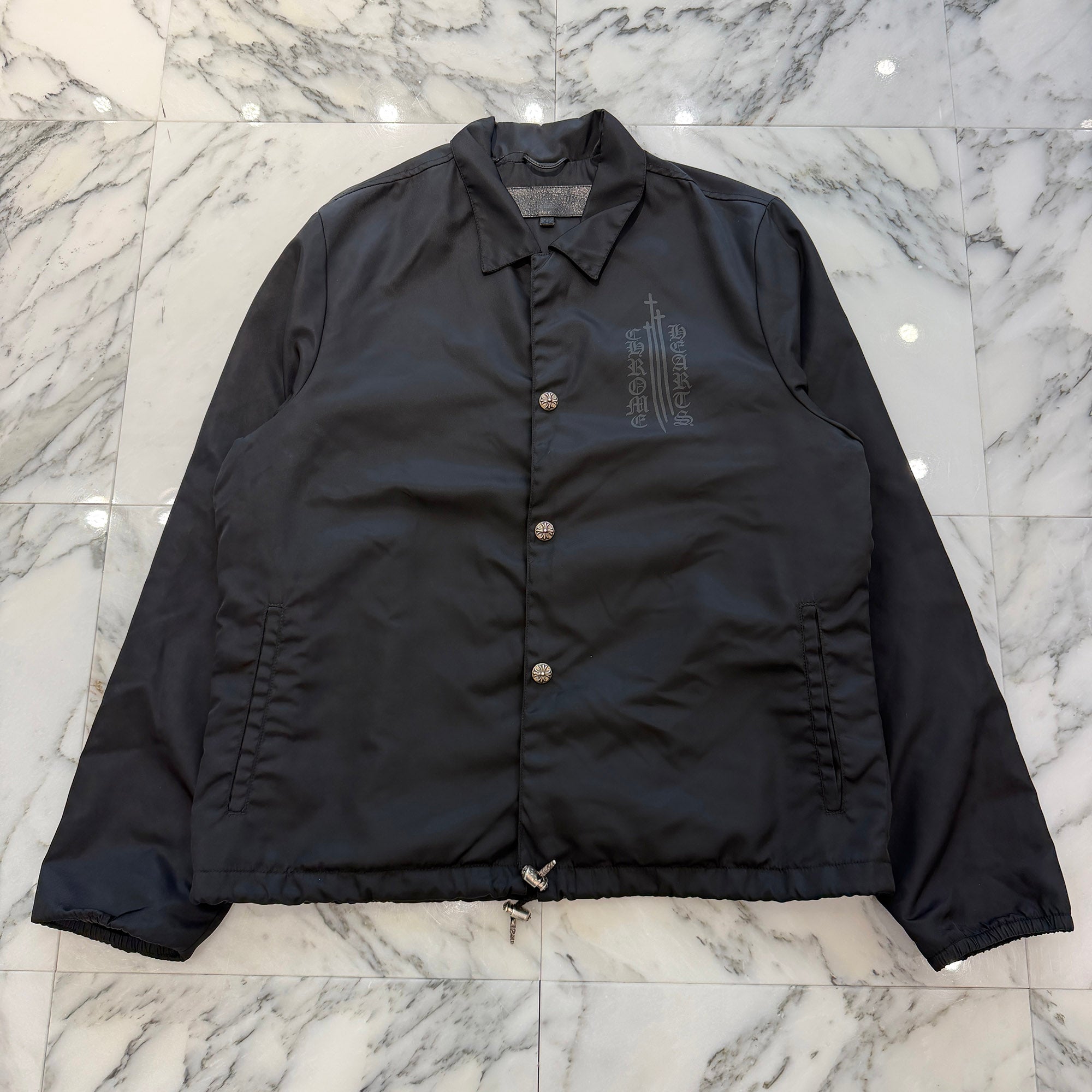 CHROME HEARTS RIGGINS FBRC English Print Nylon Coach Jacket Size XL クロムハーツ リギンズ ファブリック イングリッシュ プリント ナイロンコーチジャケット サイズXL