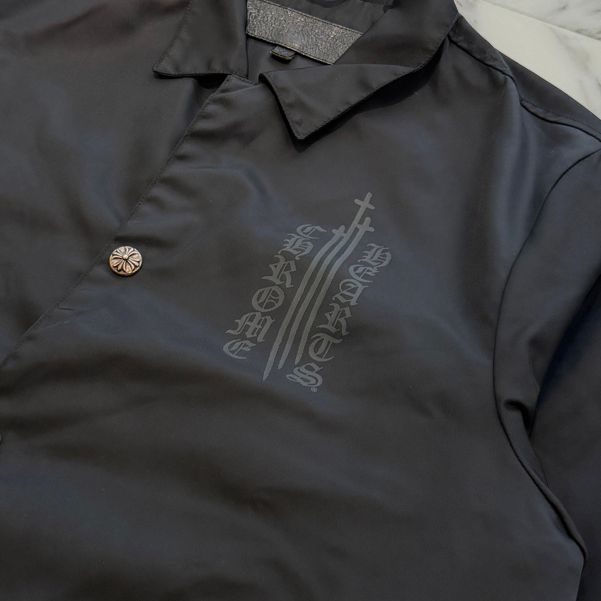 CHROME HEARTS RIGGINS FBRC English Print Nylon Coach Jacket Size XL クロムハーツ リギンズ ファブリック イングリッシュ プリント ナイロンコーチジャケット サイズXL