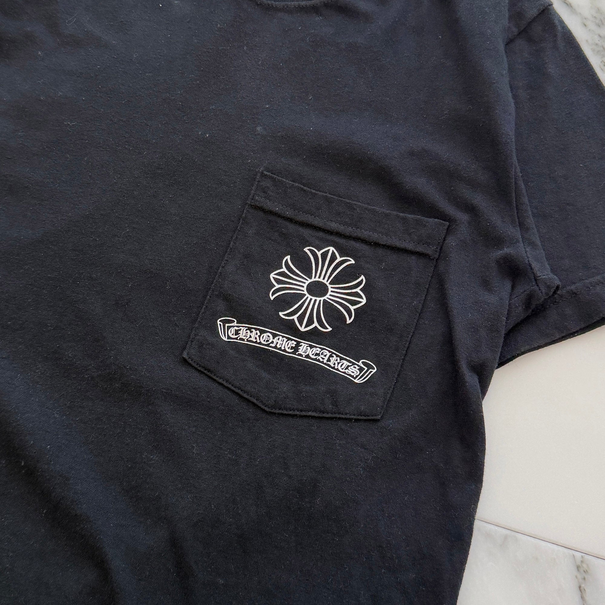 CHROME HEARTS  Back Arch USA Vine Dagger Logo Tee Size S クロムハーツ バックアーチ USA ヴァインダガー ロゴ Tシャツ サイズS