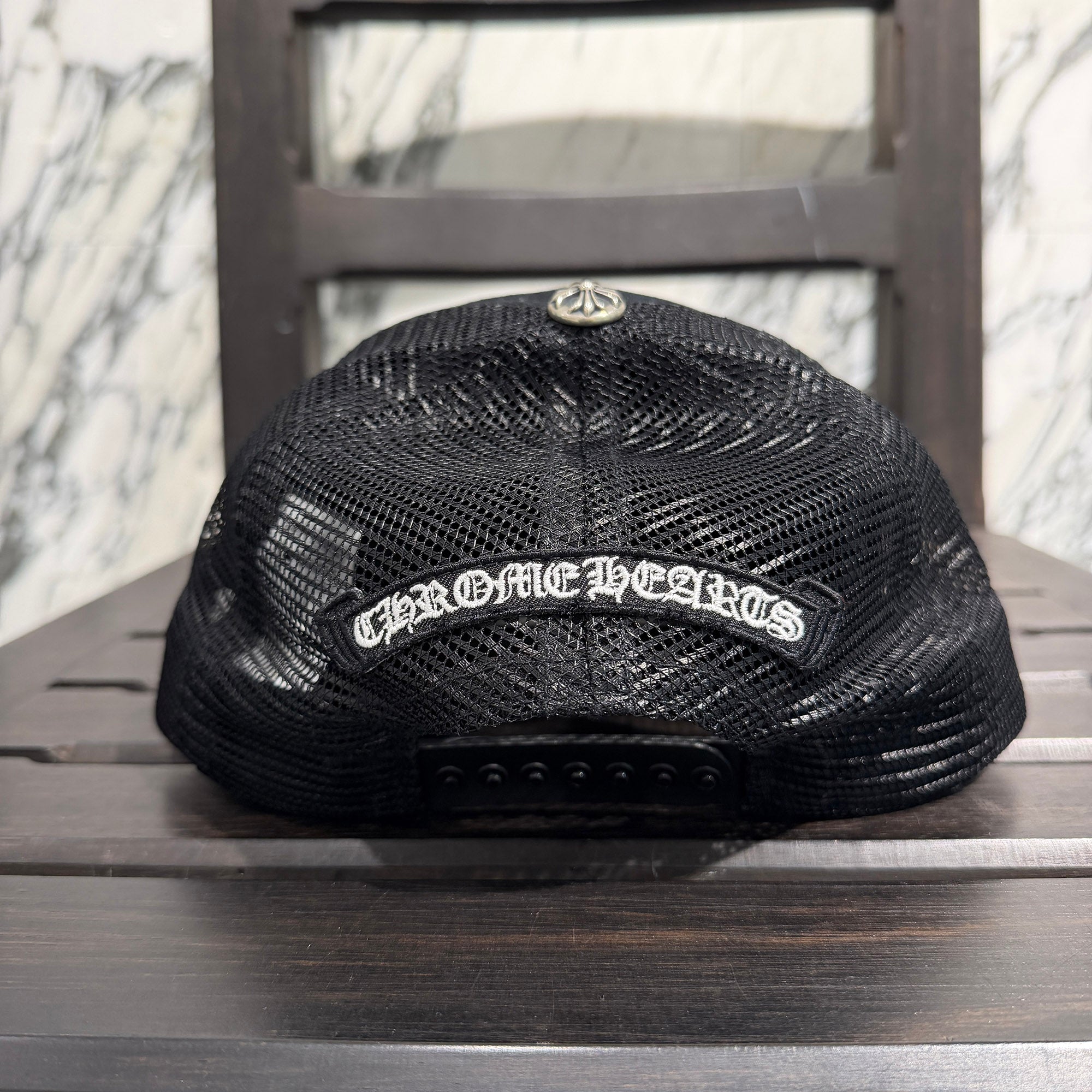 CHROME HEARTS Camo Triple Cross Leather Patch Trucker Cap ONE SIZE (51-61) クロムハーツ カモ トリプルクロス レザーパッチ トラッカーキャップ サイズONE SIZE (51-61)